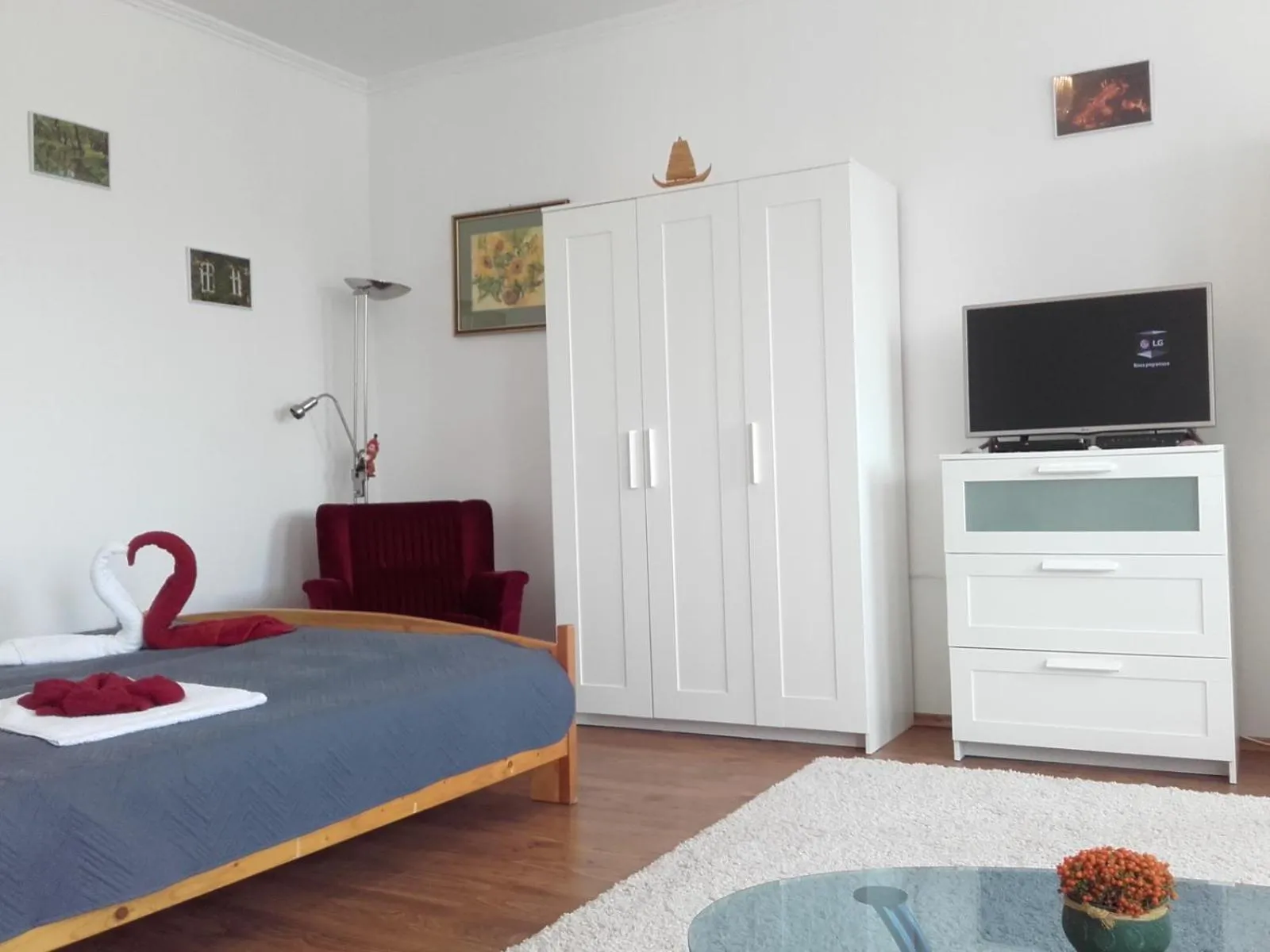 Bed in Éger Apartman