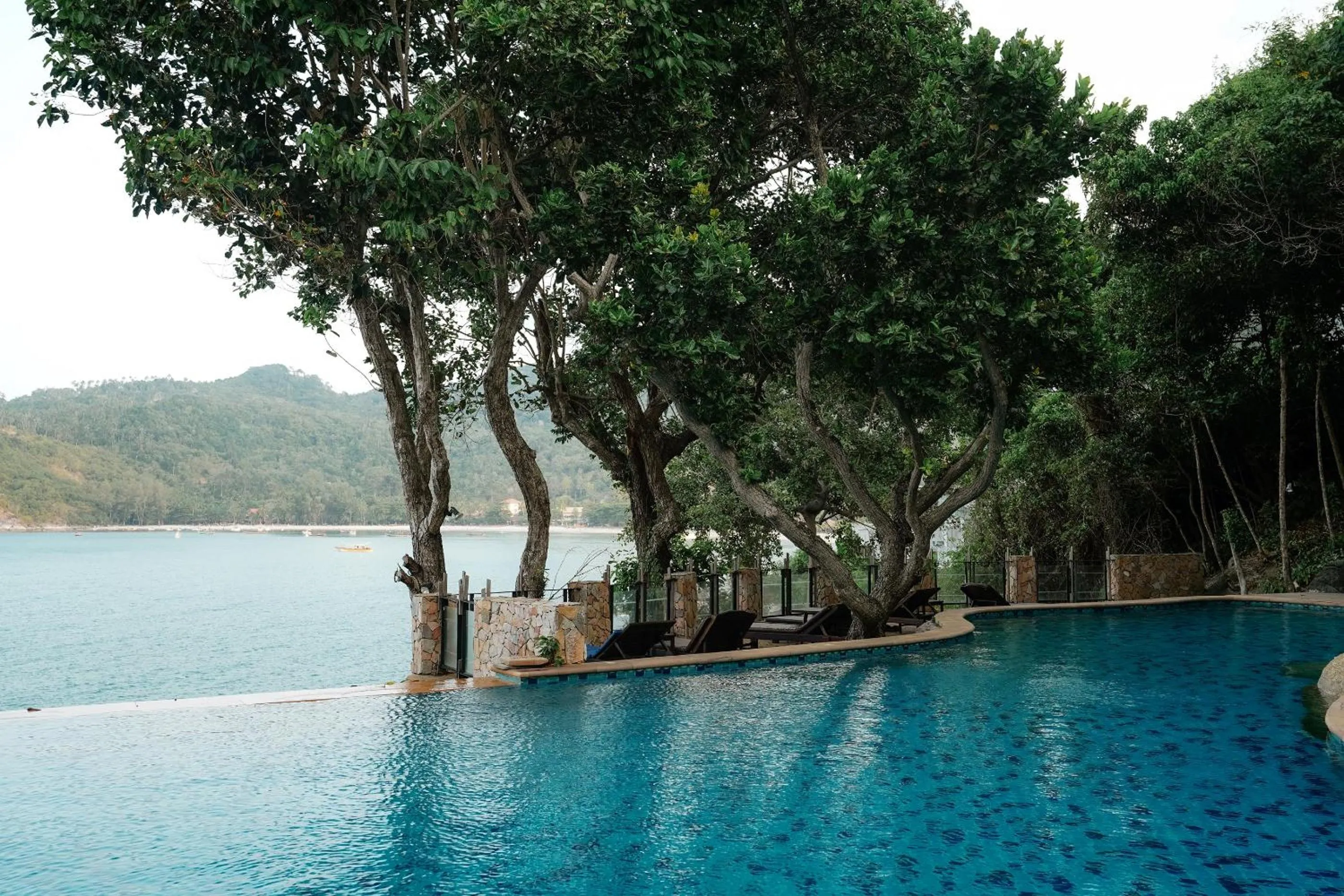 Swimming pool in Panviman Resort Koh Phangan