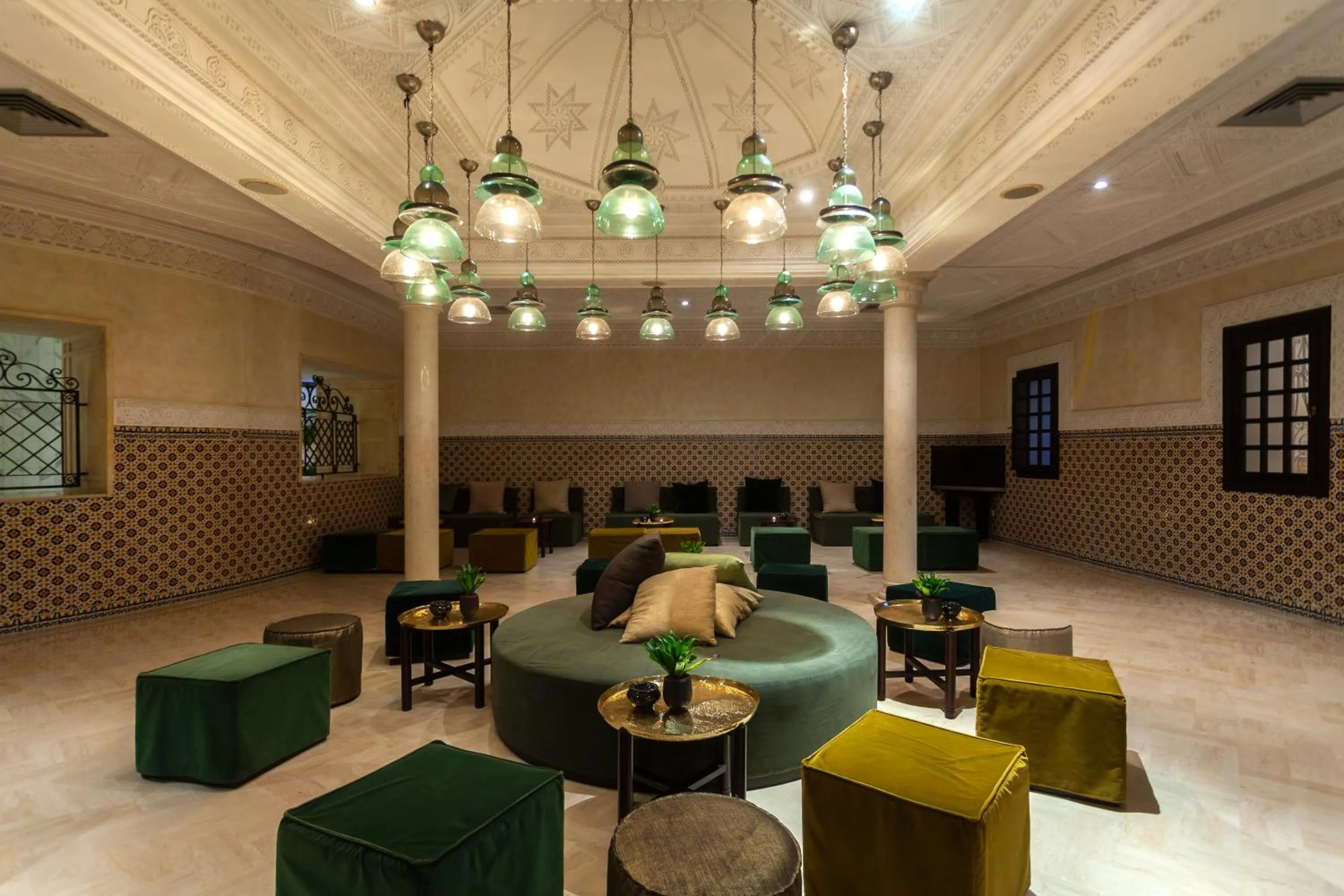 Lounge or bar in OCEANA Hotel & Spa