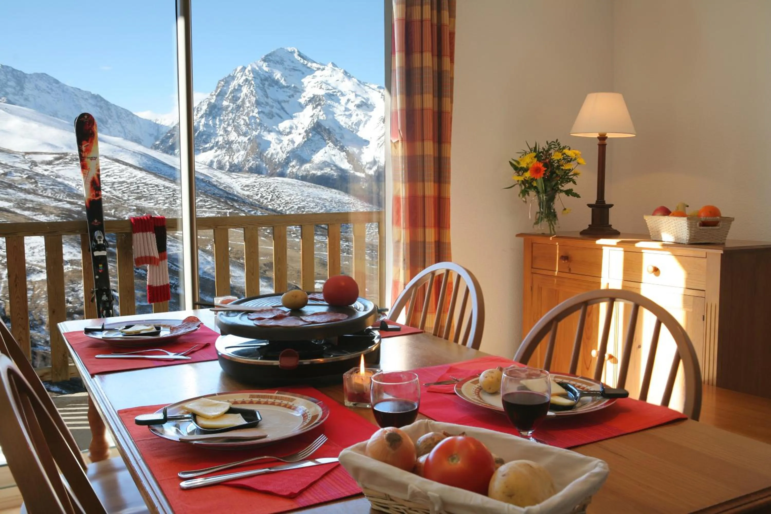 Dining area in Résidence Goélia Royal Peyragudes