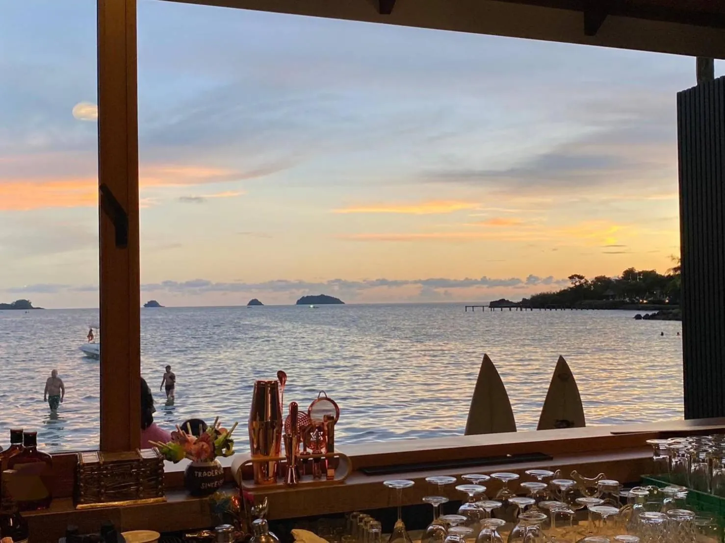 Lounge or bar in Coconut Beach Resort, Koh Chang