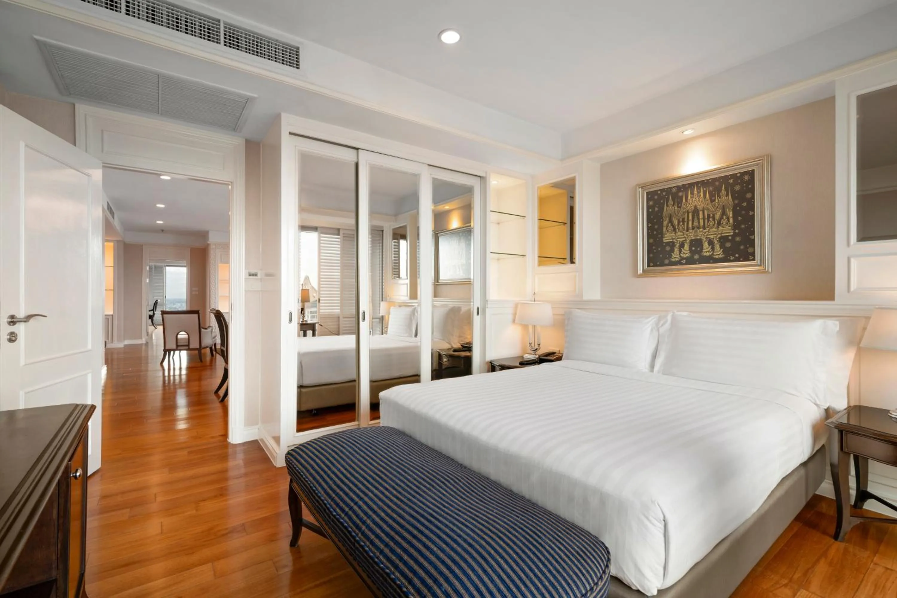 Bed in Grande Centre Point Hotel Ratchadamri Bangkok