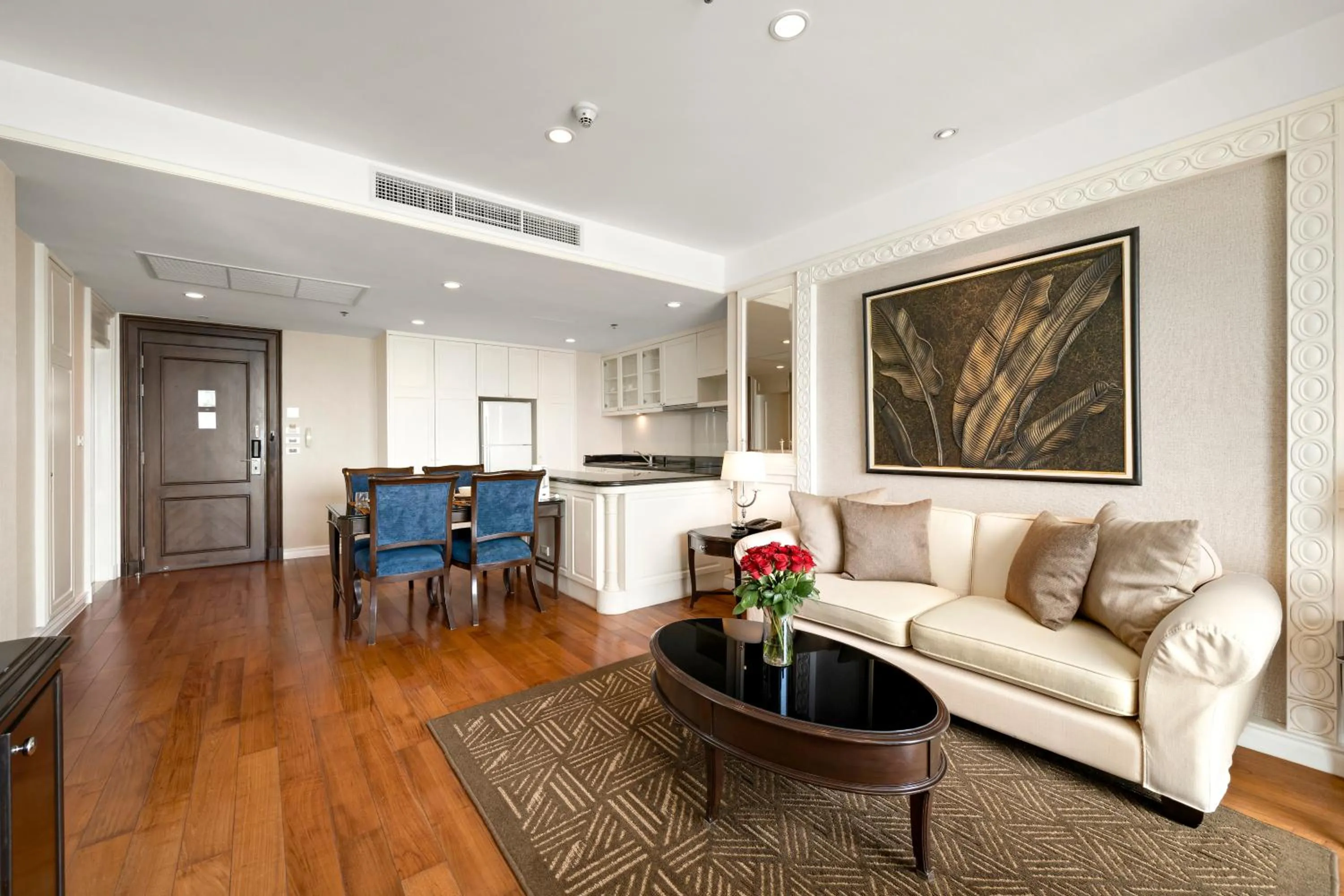 Living room in Grande Centre Point Hotel Ratchadamri Bangkok