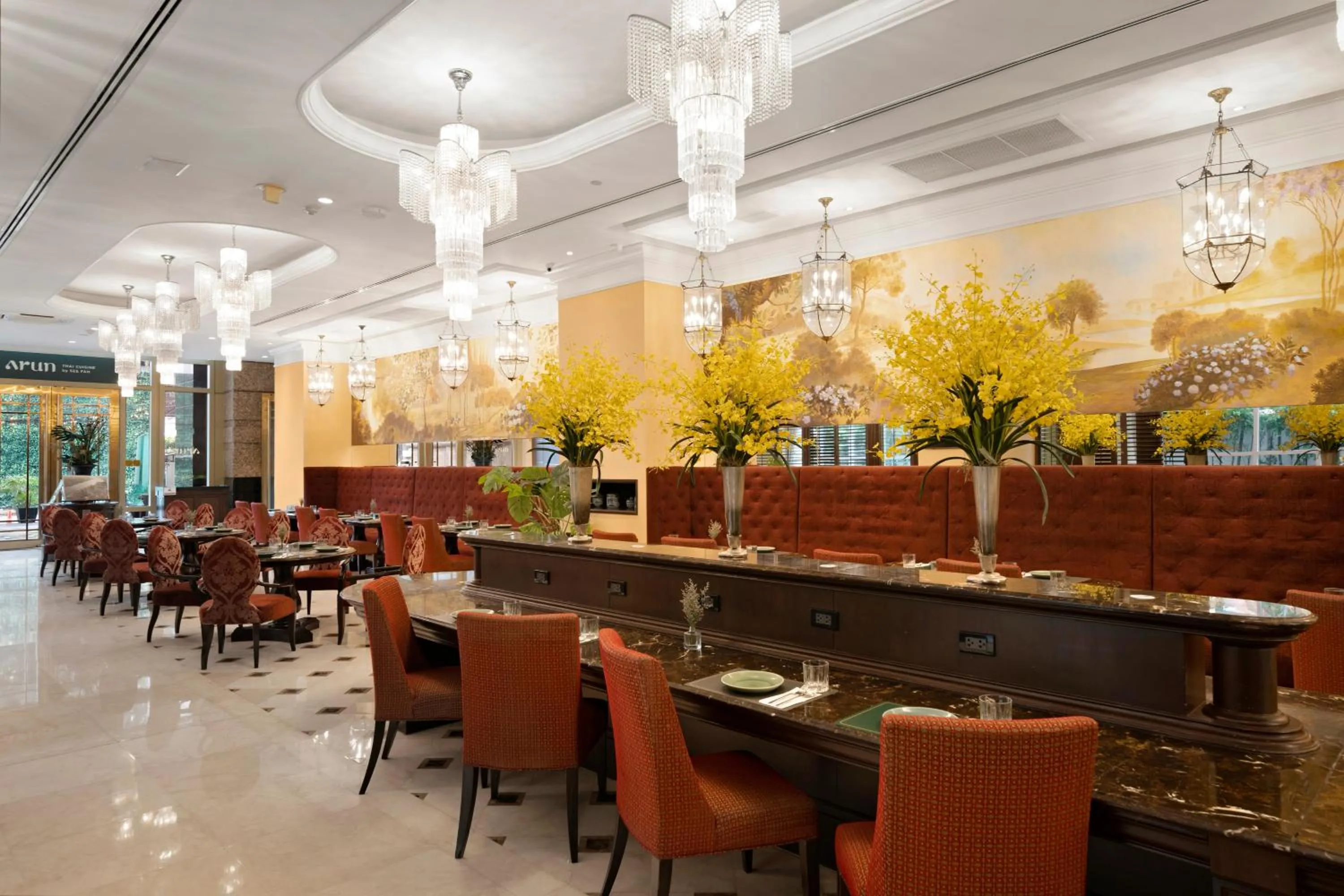 Restaurant/places to eat in Grande Centre Point Hotel Ratchadamri Bangkok