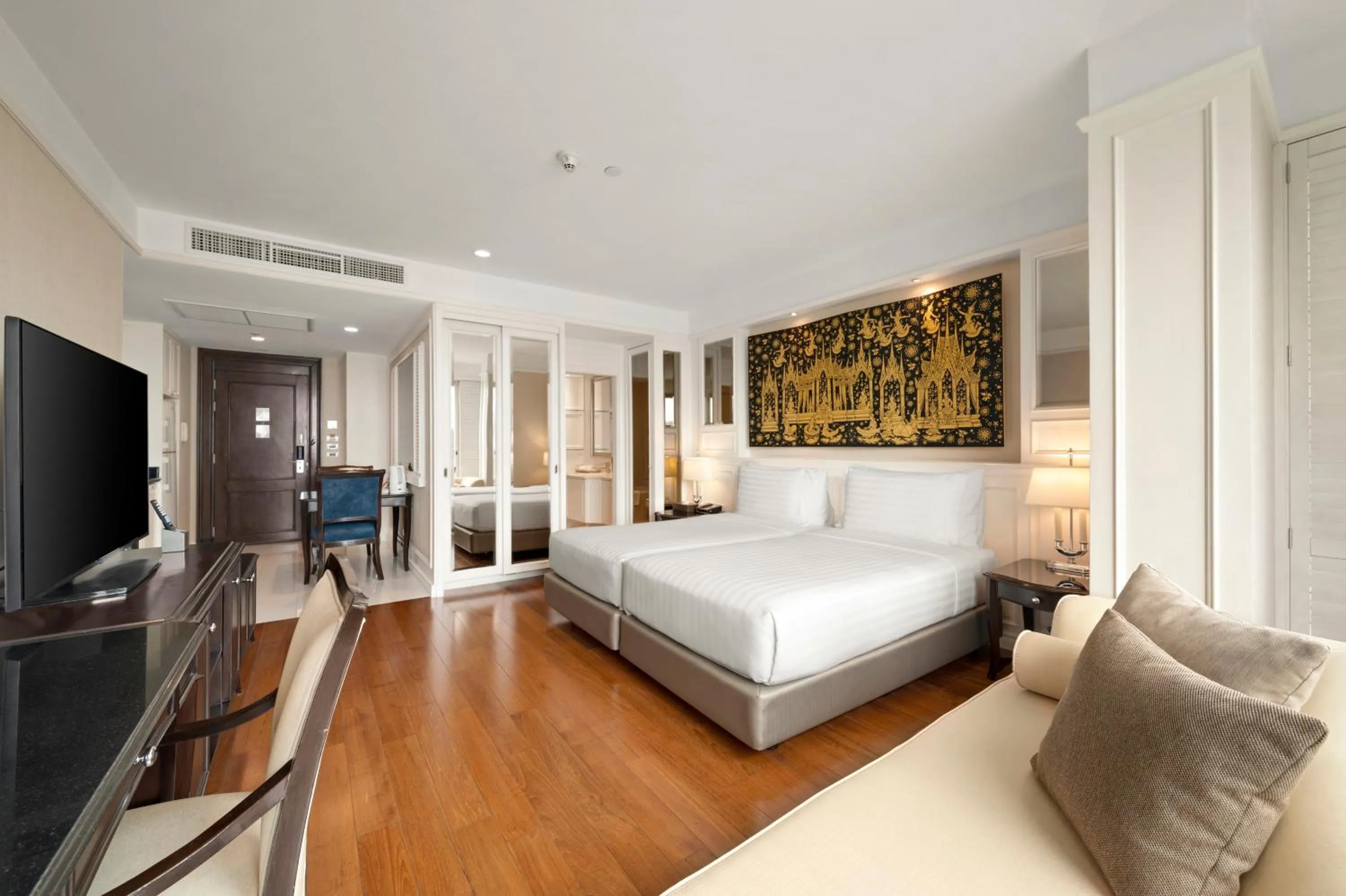 Bed in Grande Centre Point Hotel Ratchadamri Bangkok