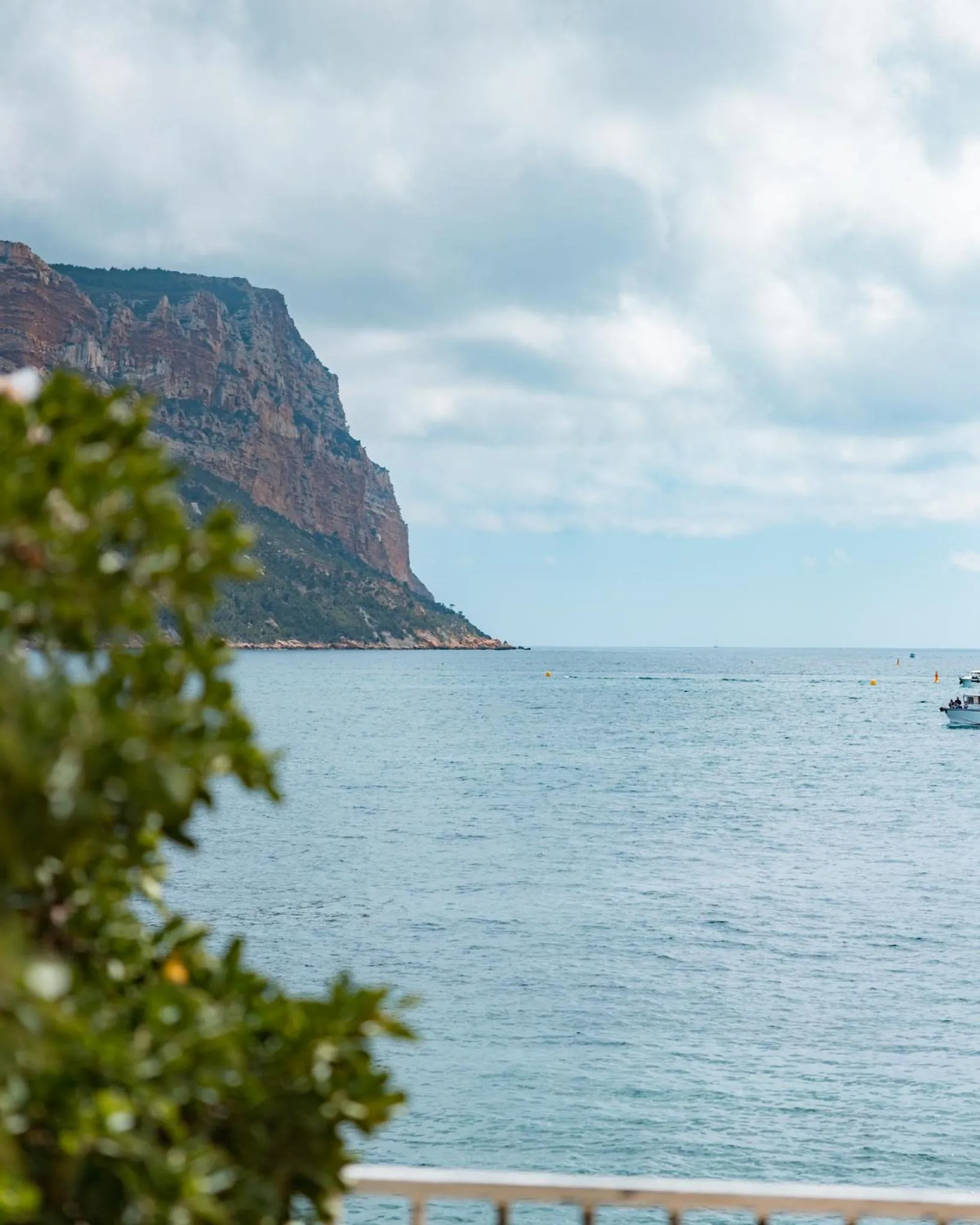 Hotel de La Plage - Mahogany