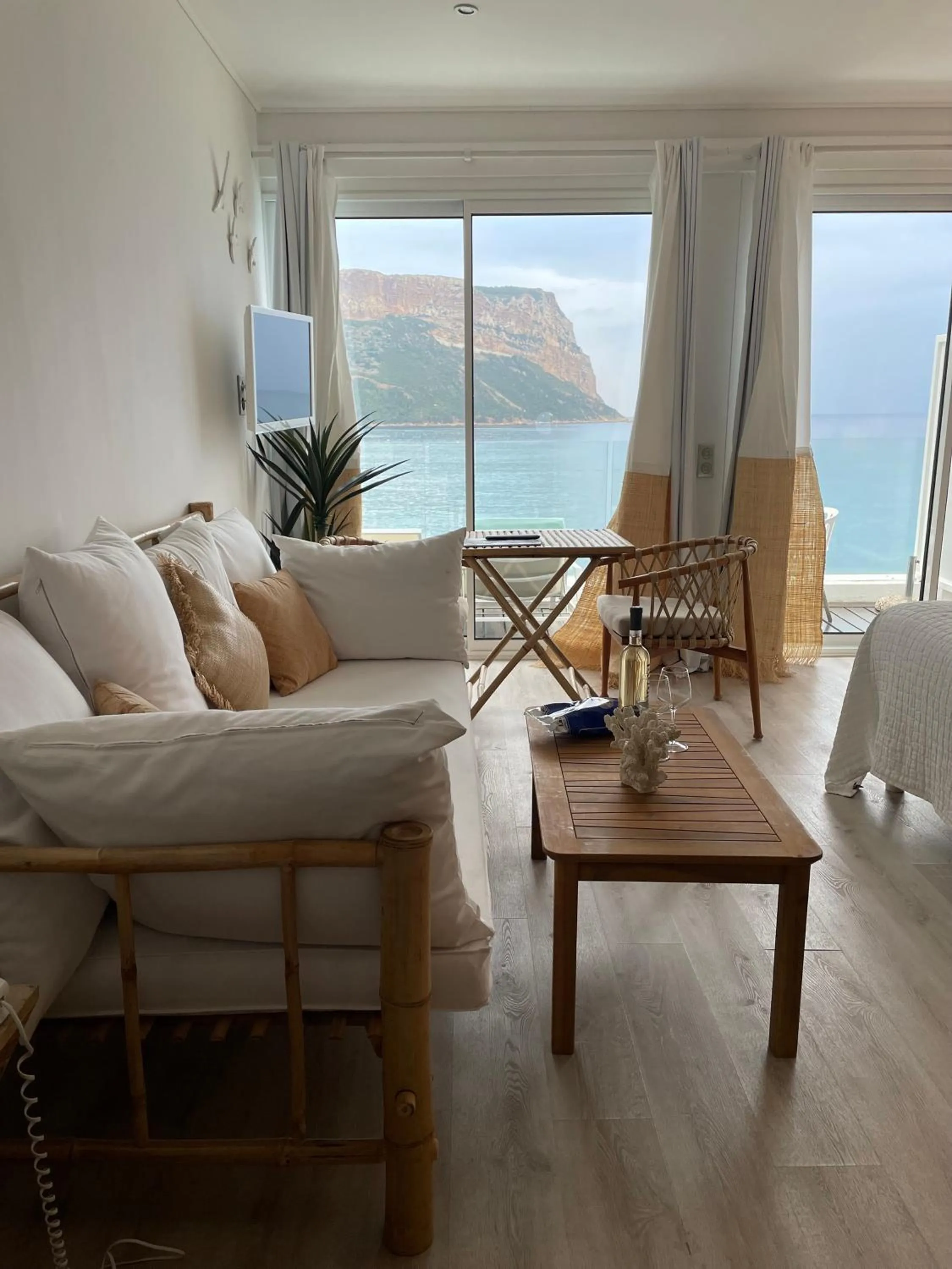 Living room in Hotel de La Plage - Mahogany