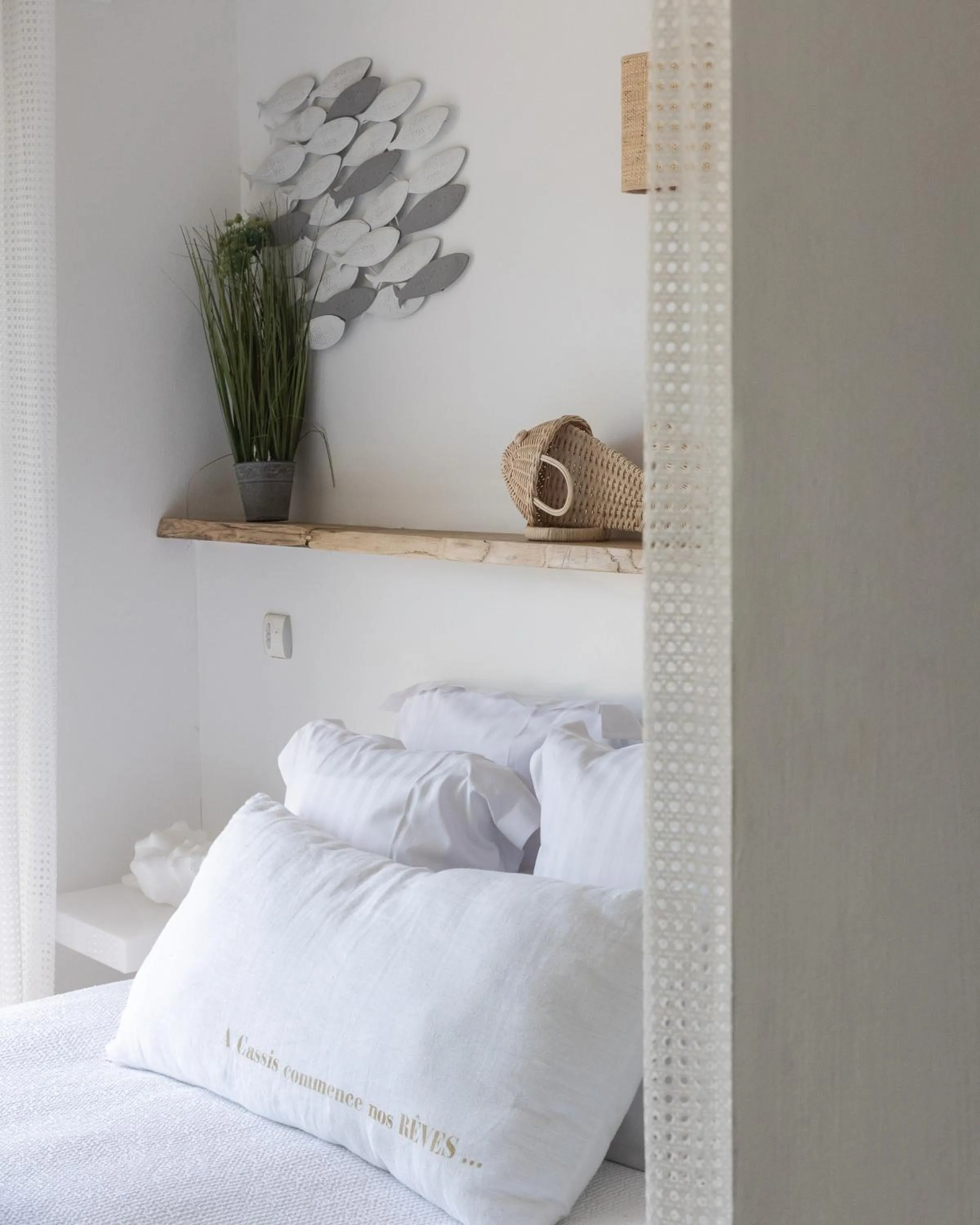 Bed in Hotel de La Plage - Mahogany