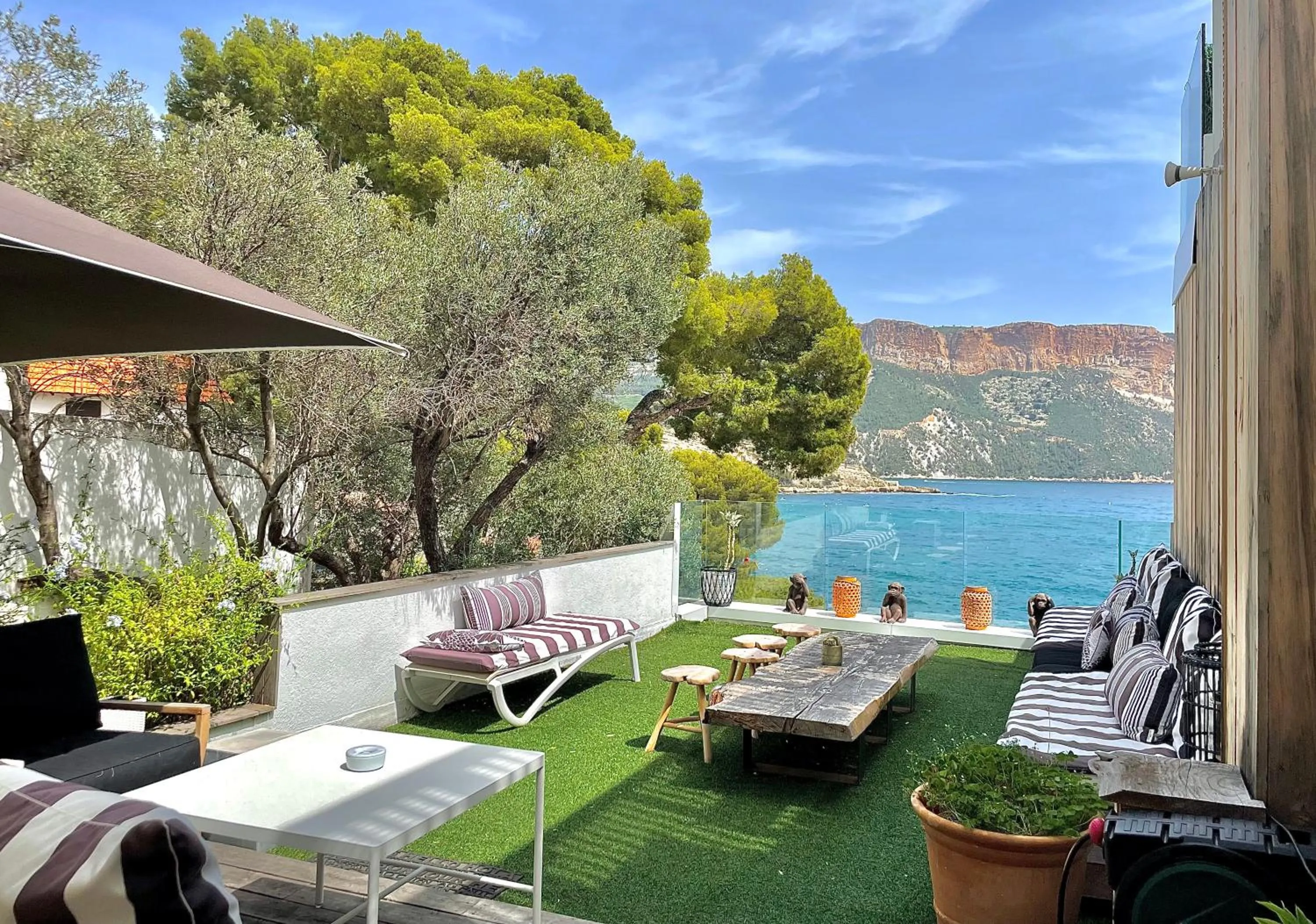 Hotel de La Plage - Mahogany