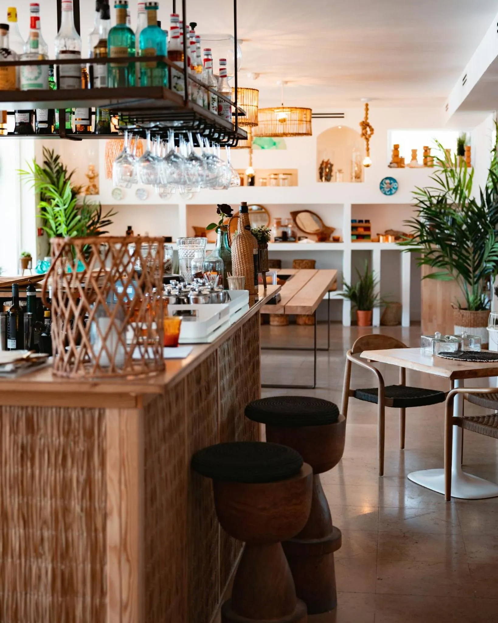 Hotel de La Plage - Mahogany