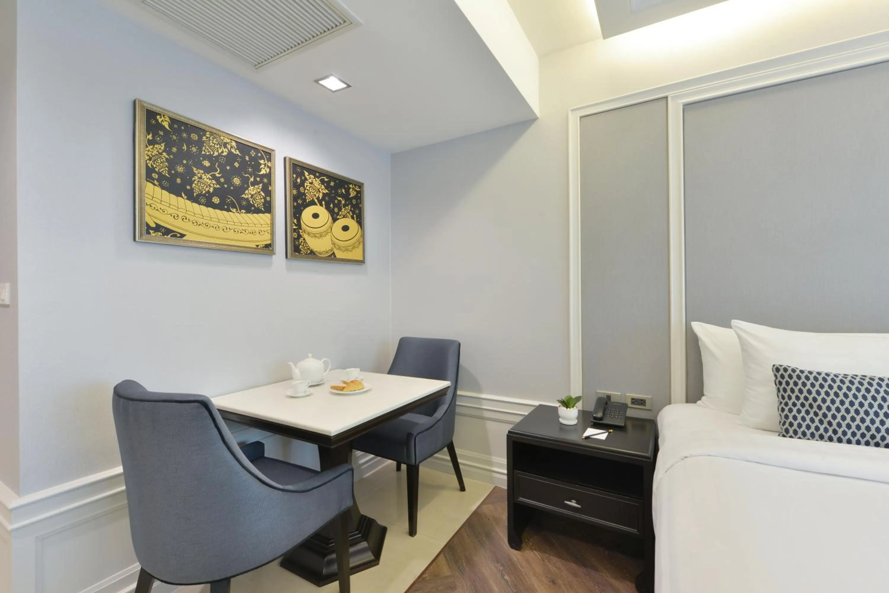 Bed in Centre Point Sukhumvit Thong-Lo