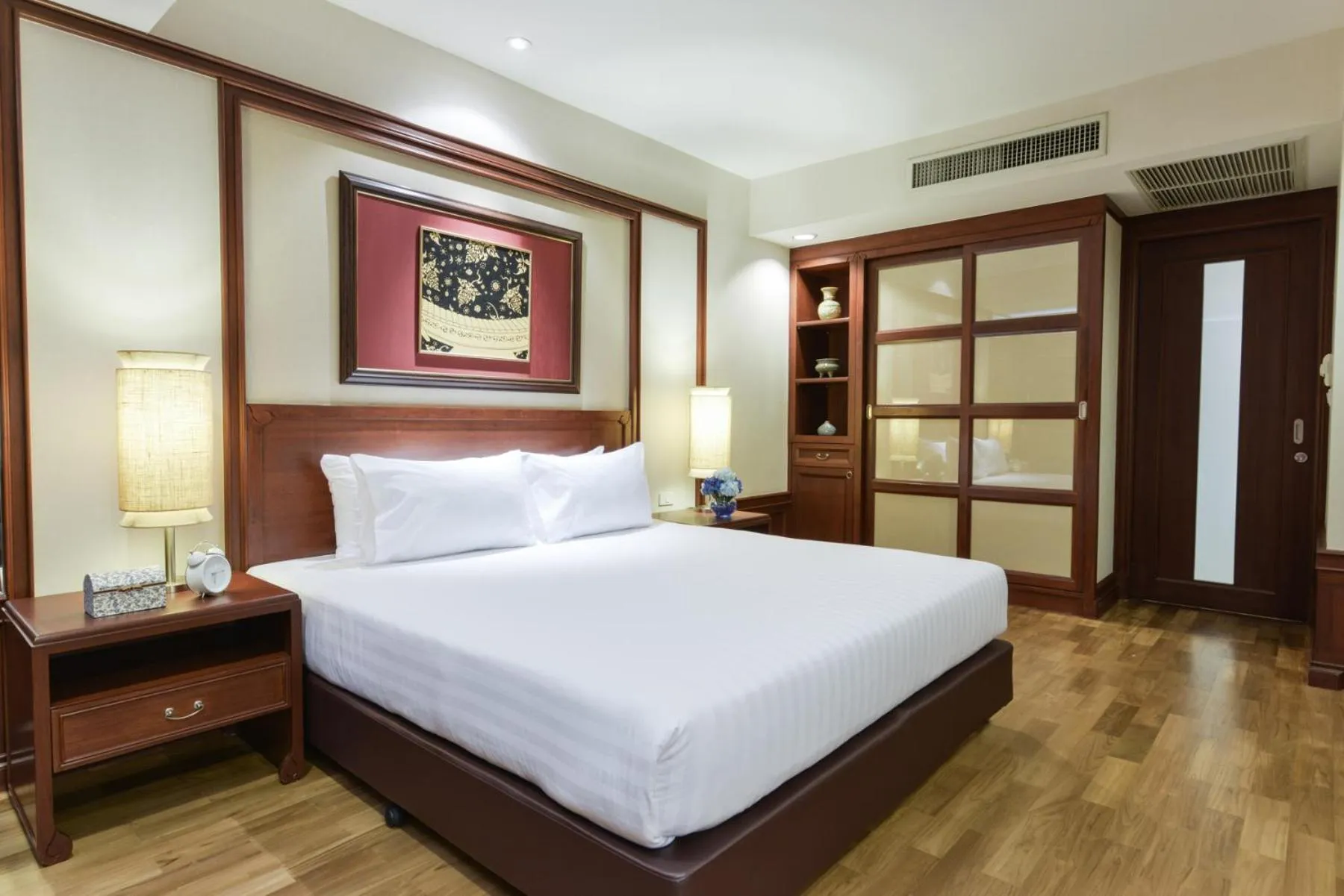 Bed in Centre Point Sukhumvit Thong-Lo