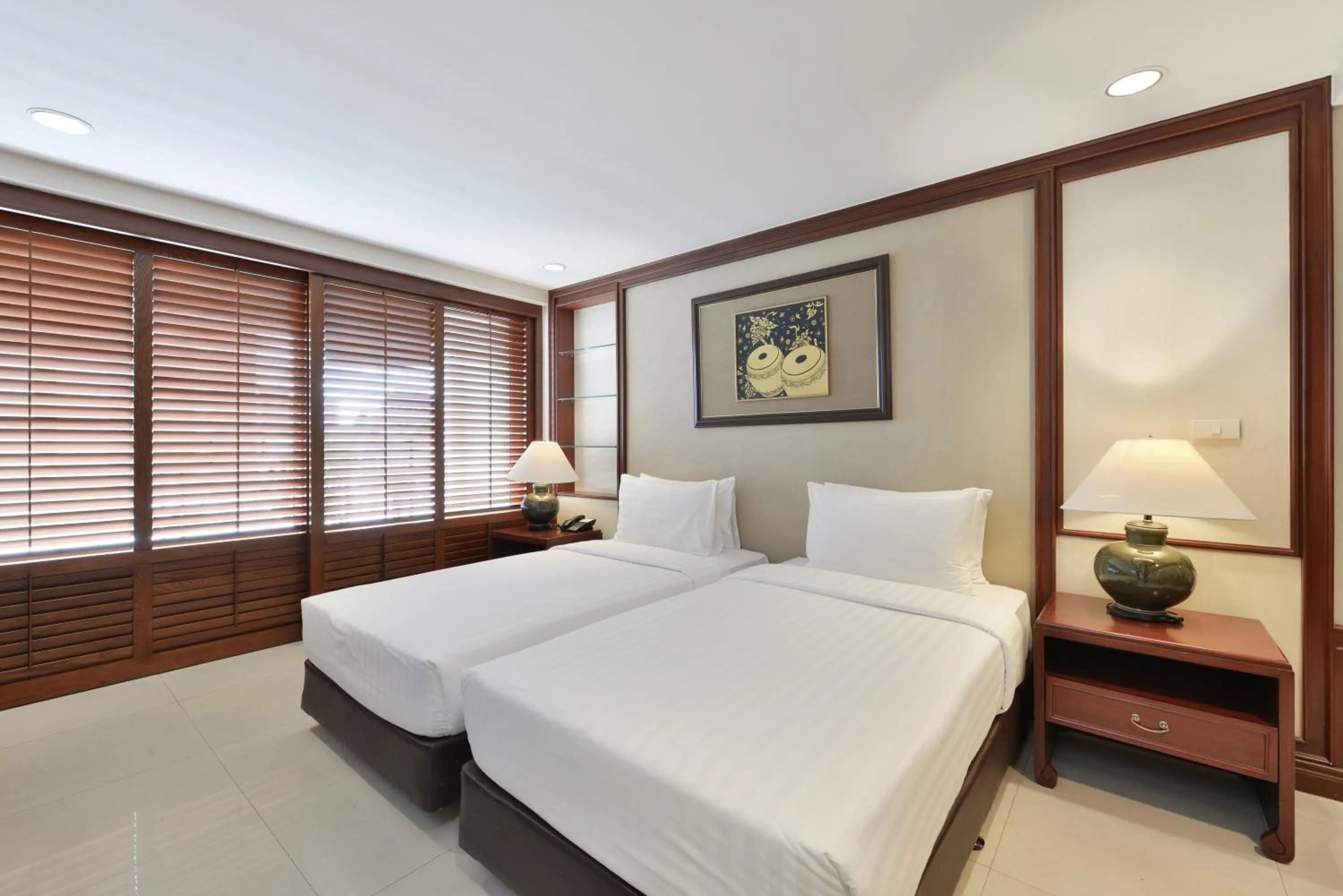Living room, Bed in Centre Point Sukhumvit Thong-Lo