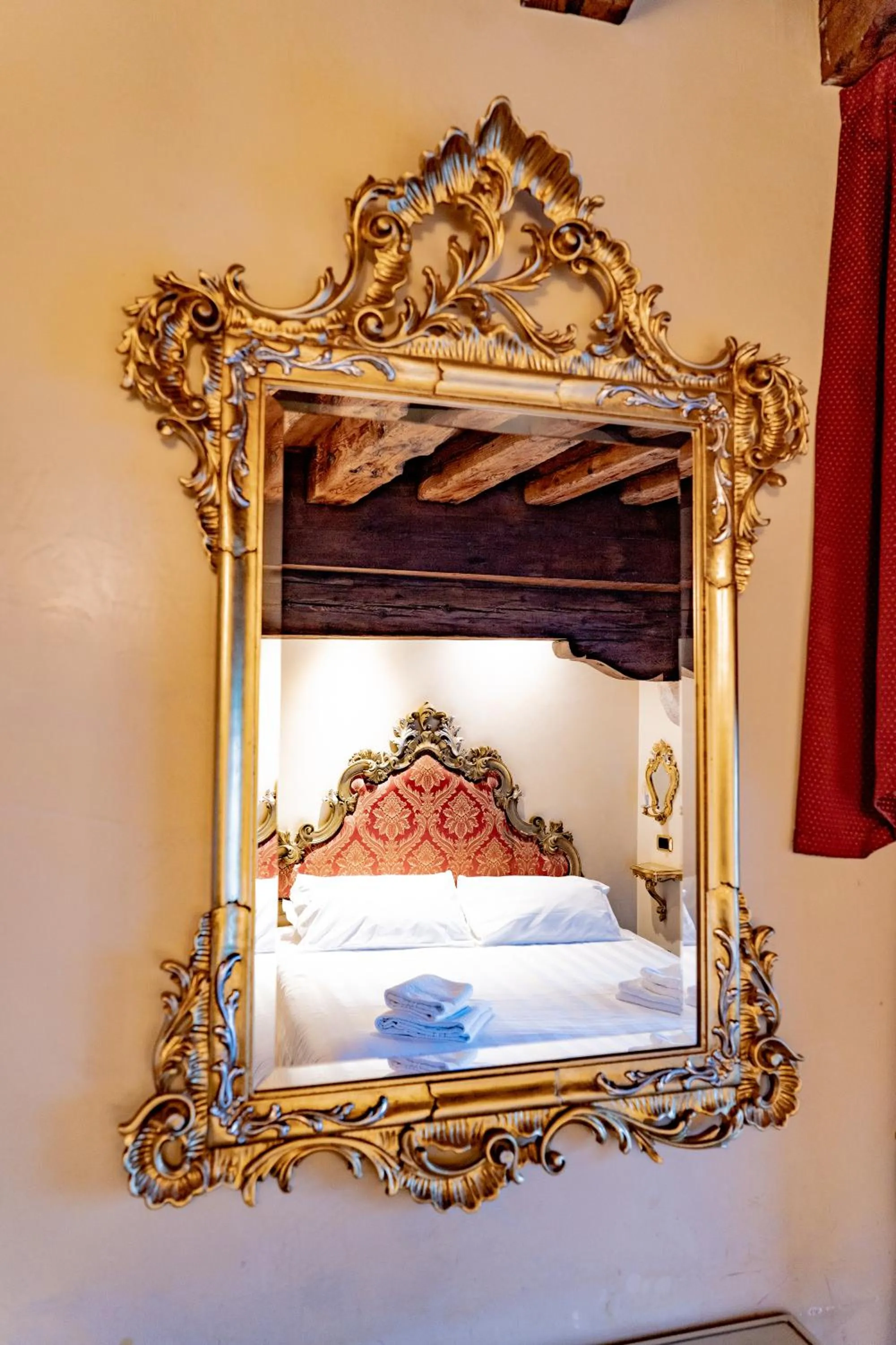 Decorative detail, Bed in Hotel Vecellio Venice on the Lagoon