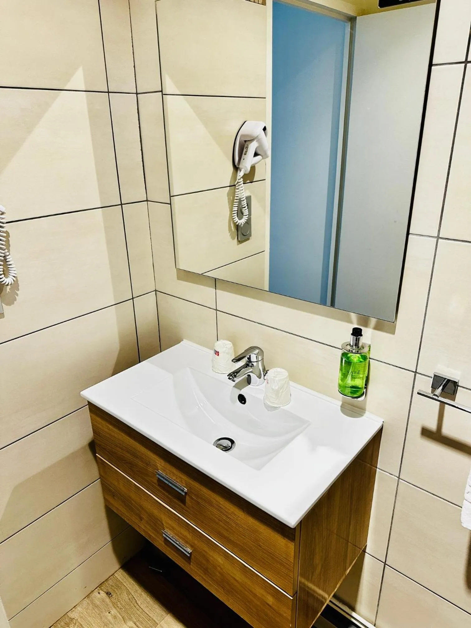 Bathroom in Hôtel Restaurant Le Repère