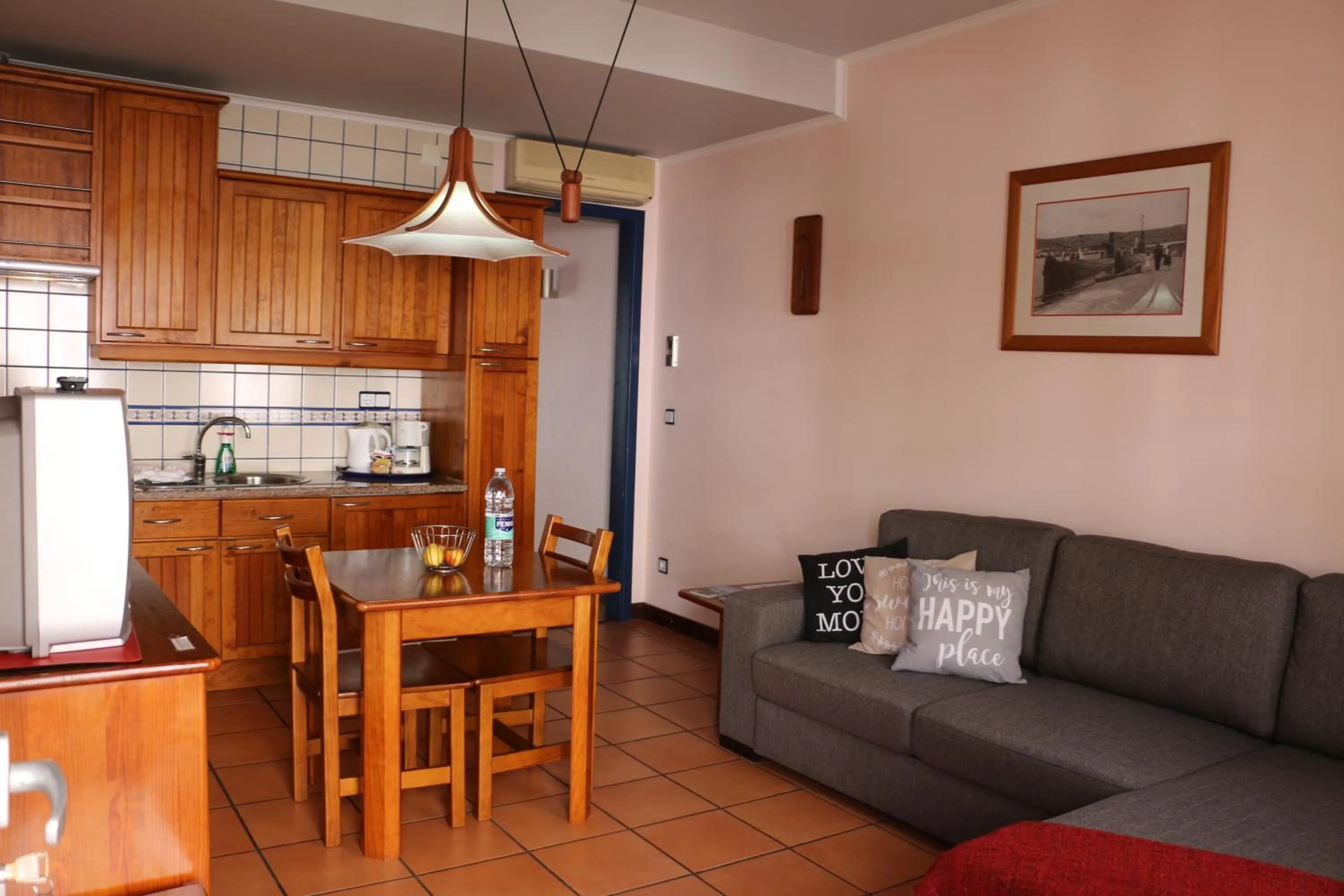 Kitchen or kitchenette in Apartamentos Turisticos Verdemar