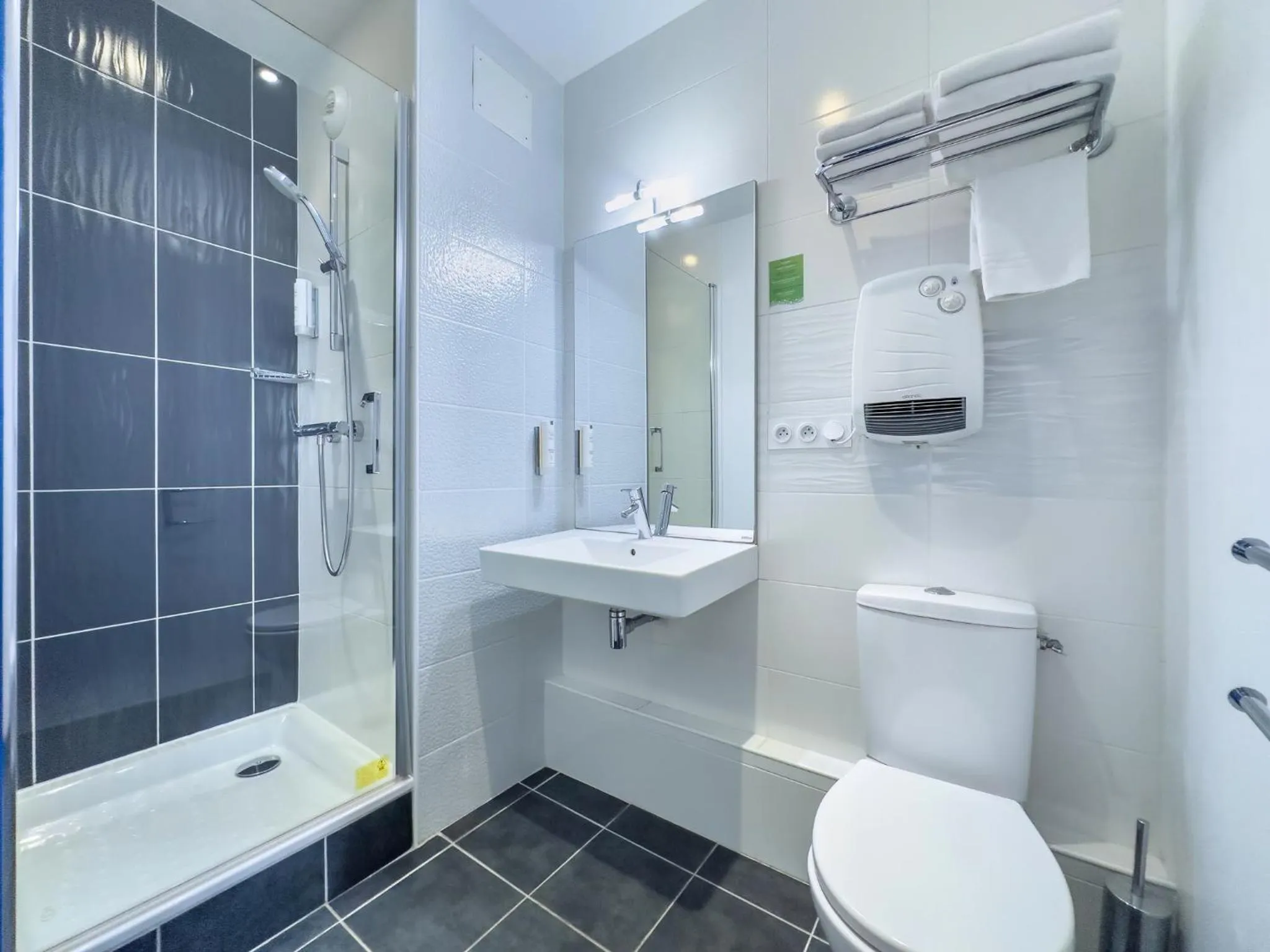 Toilet in Hotel De La Gare