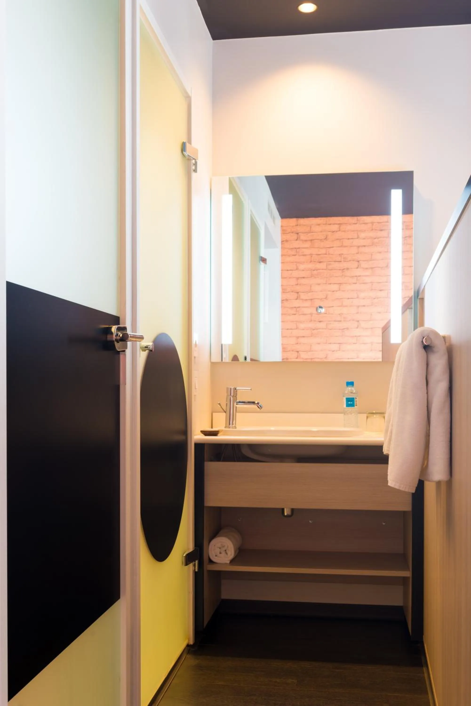 Two-Bedroom Apartment in ONOMO Hotel Conakry