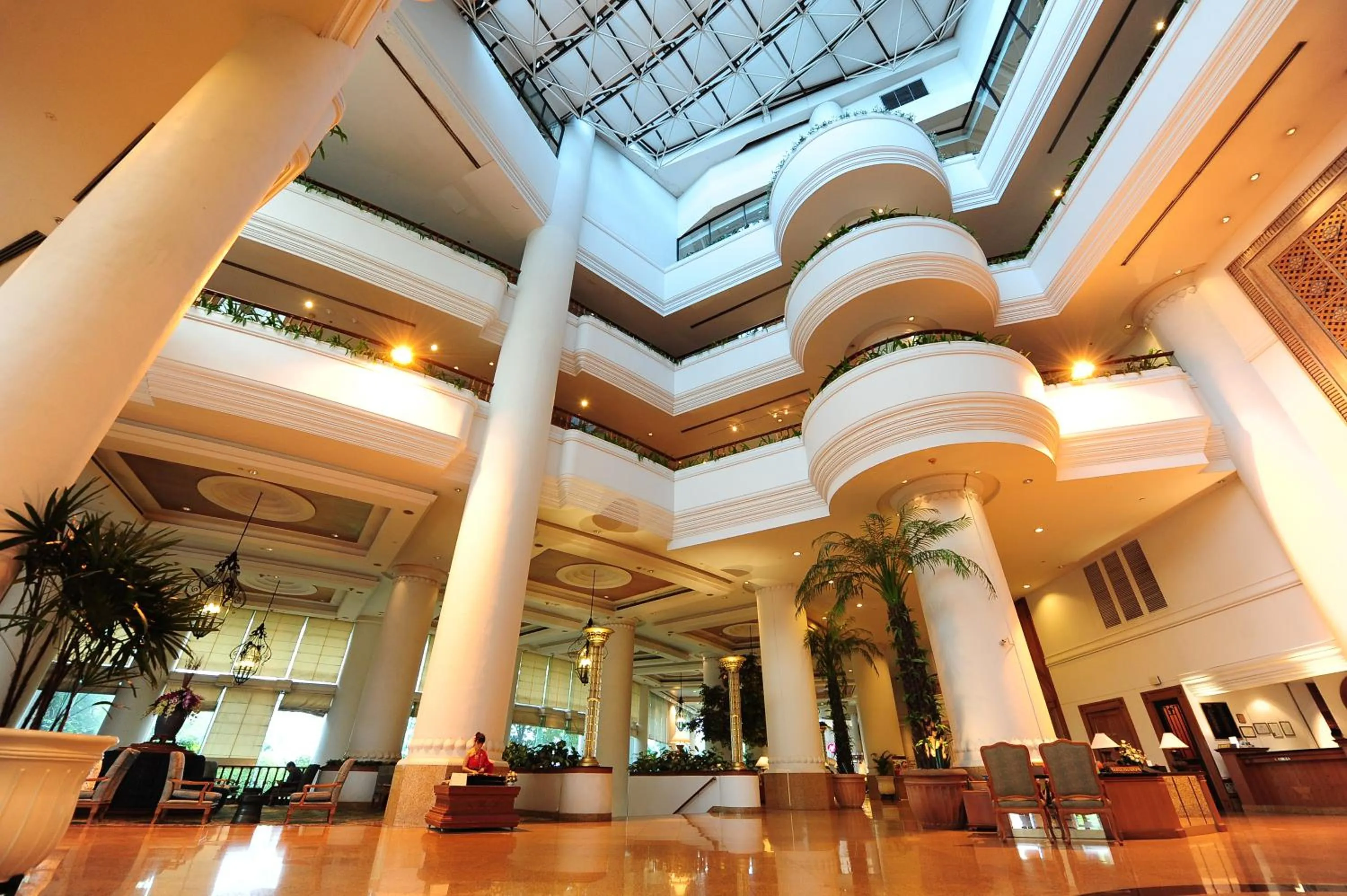 Lobby or reception in Montien Riverside Hotel Bangkok