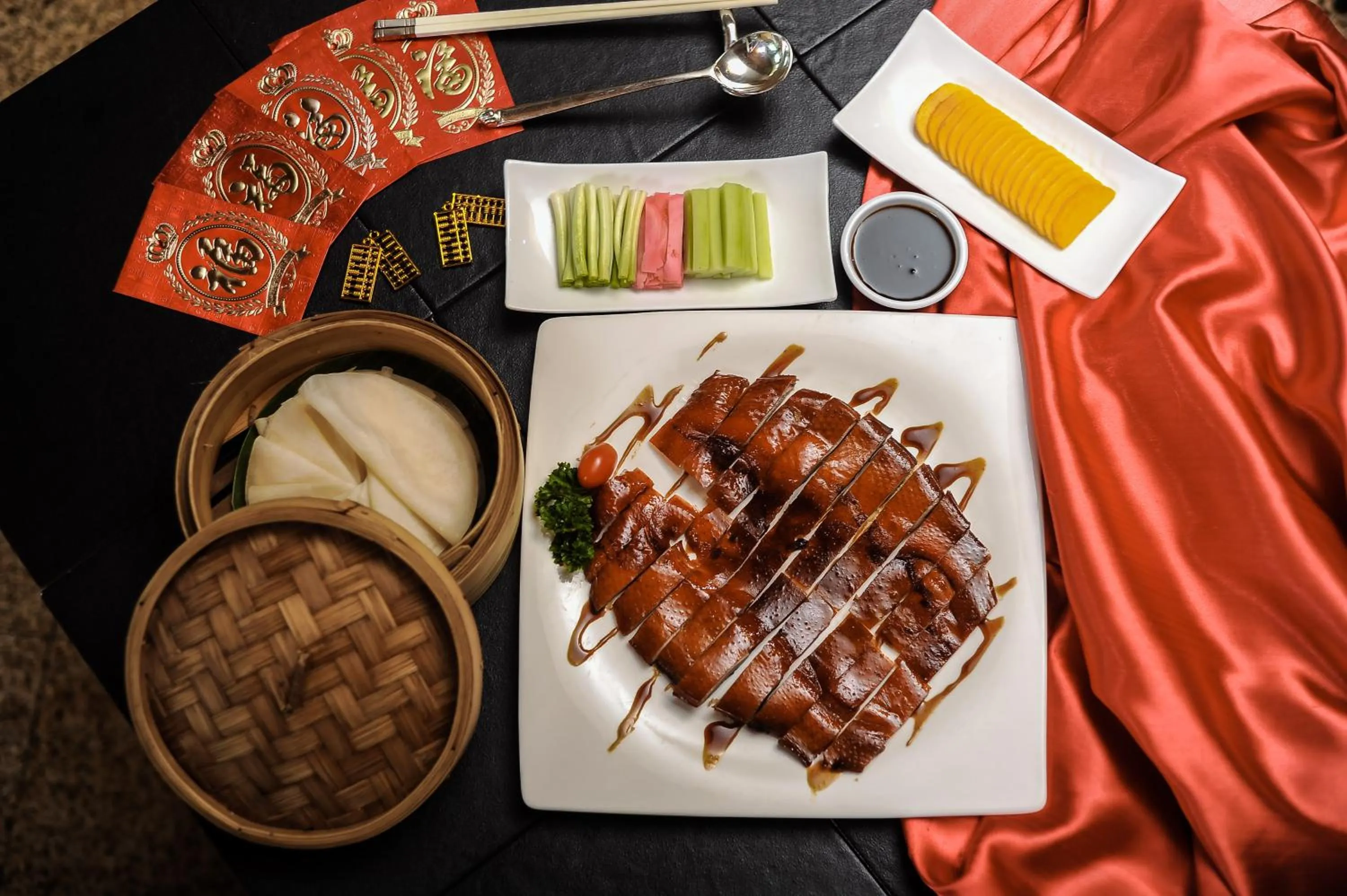 Food and drinks in Montien Riverside Hotel Bangkok