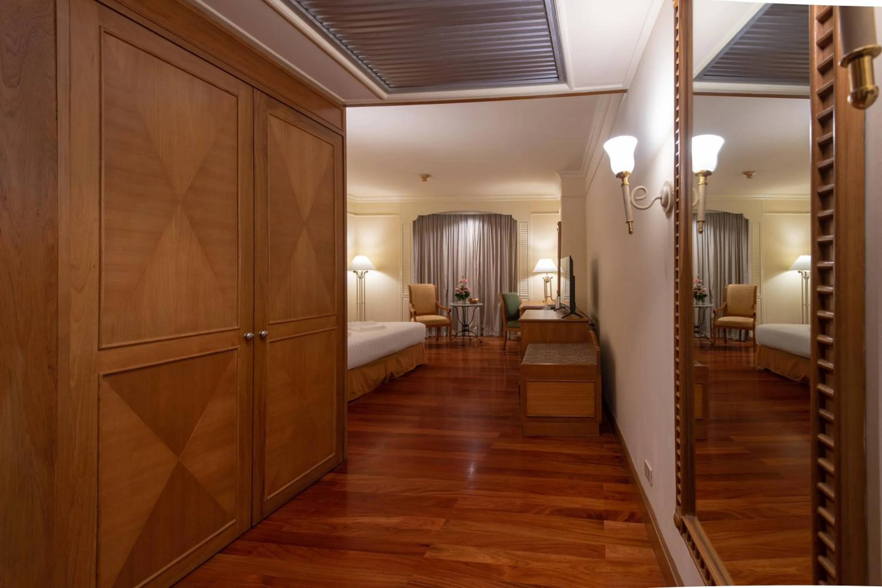 Other, Bed in Montien Riverside Hotel Bangkok