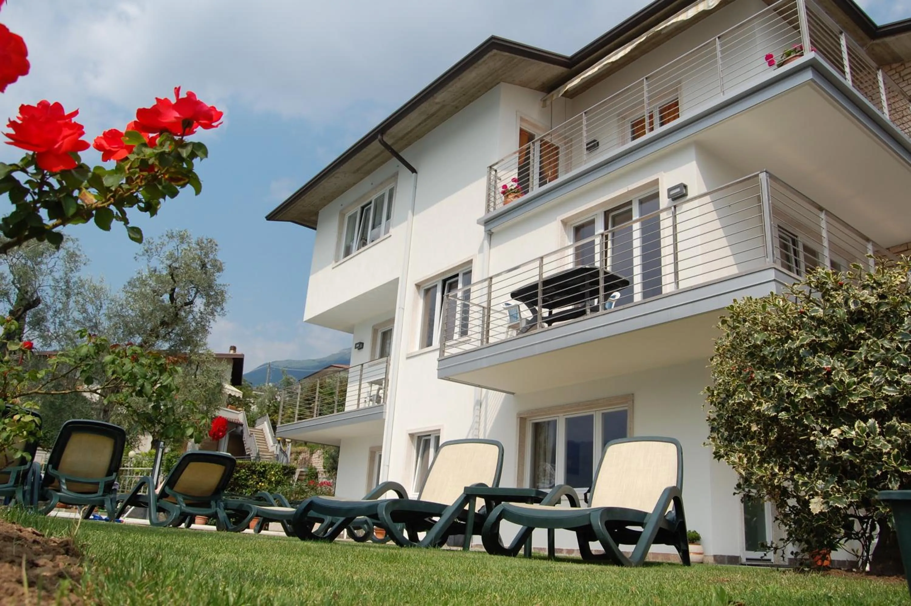 Facade/entrance in Villa Sogno