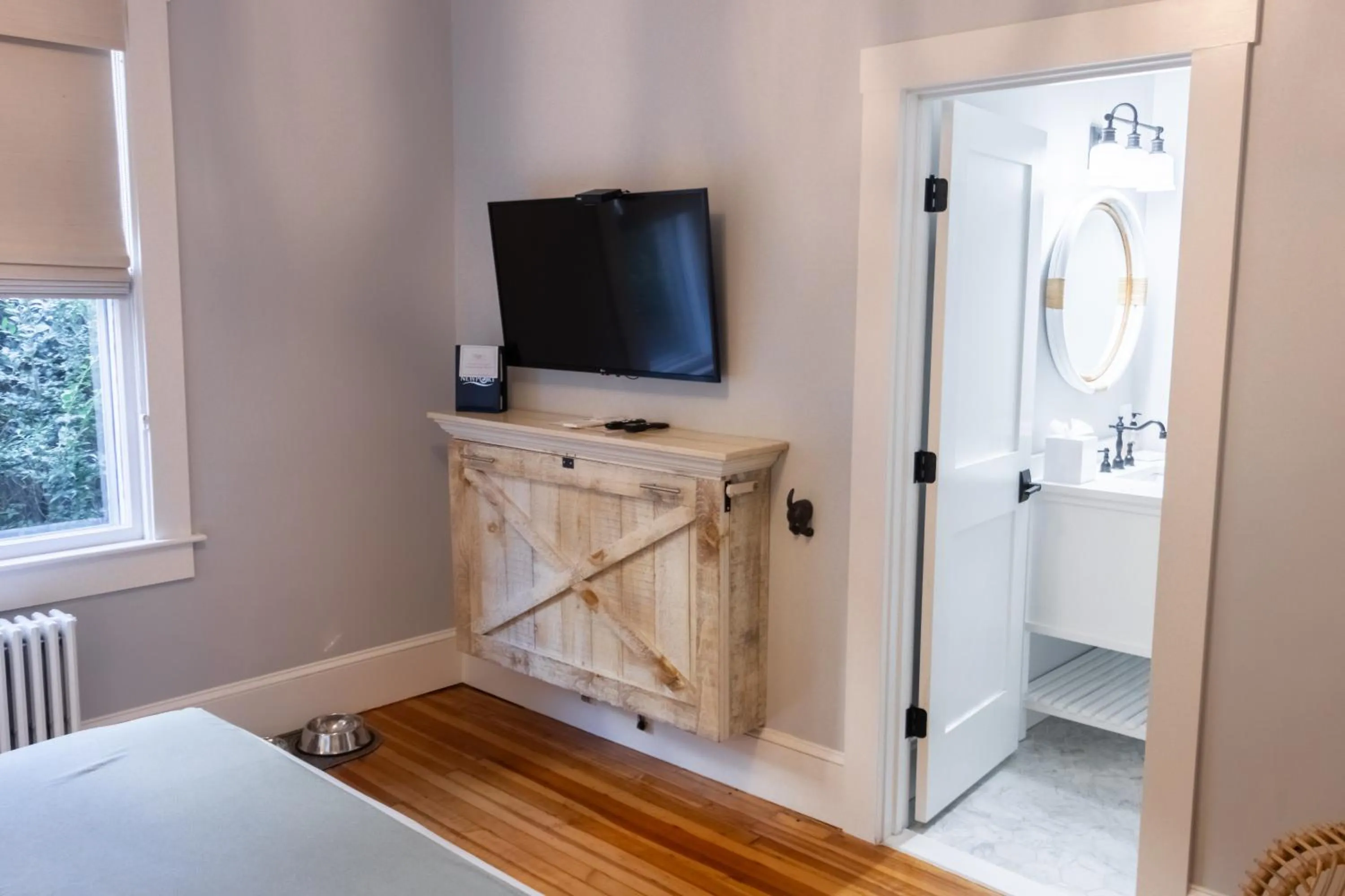 Bed in Paws on Pelham