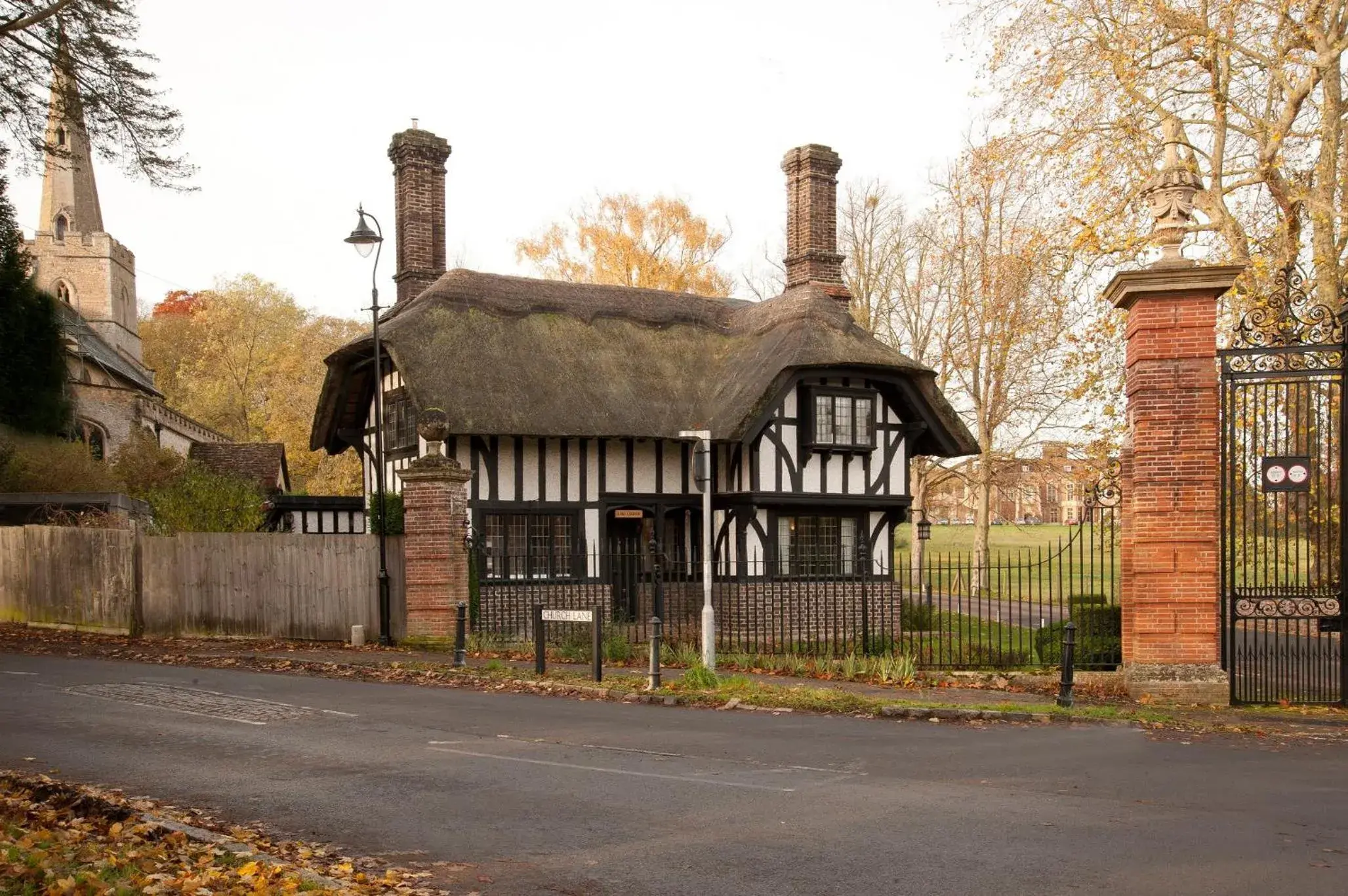 Three-Bedroom House in Madingley Hall Three-Bedroom House in Madingley Hall