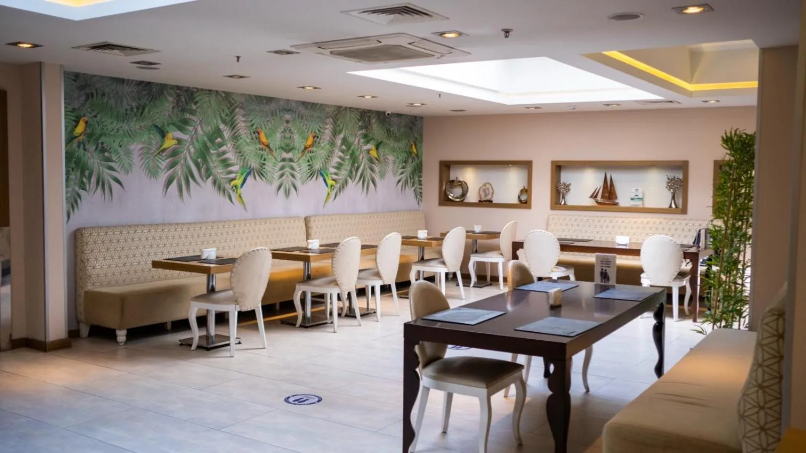 Restaurant/places to eat in The Time Hotel Old City