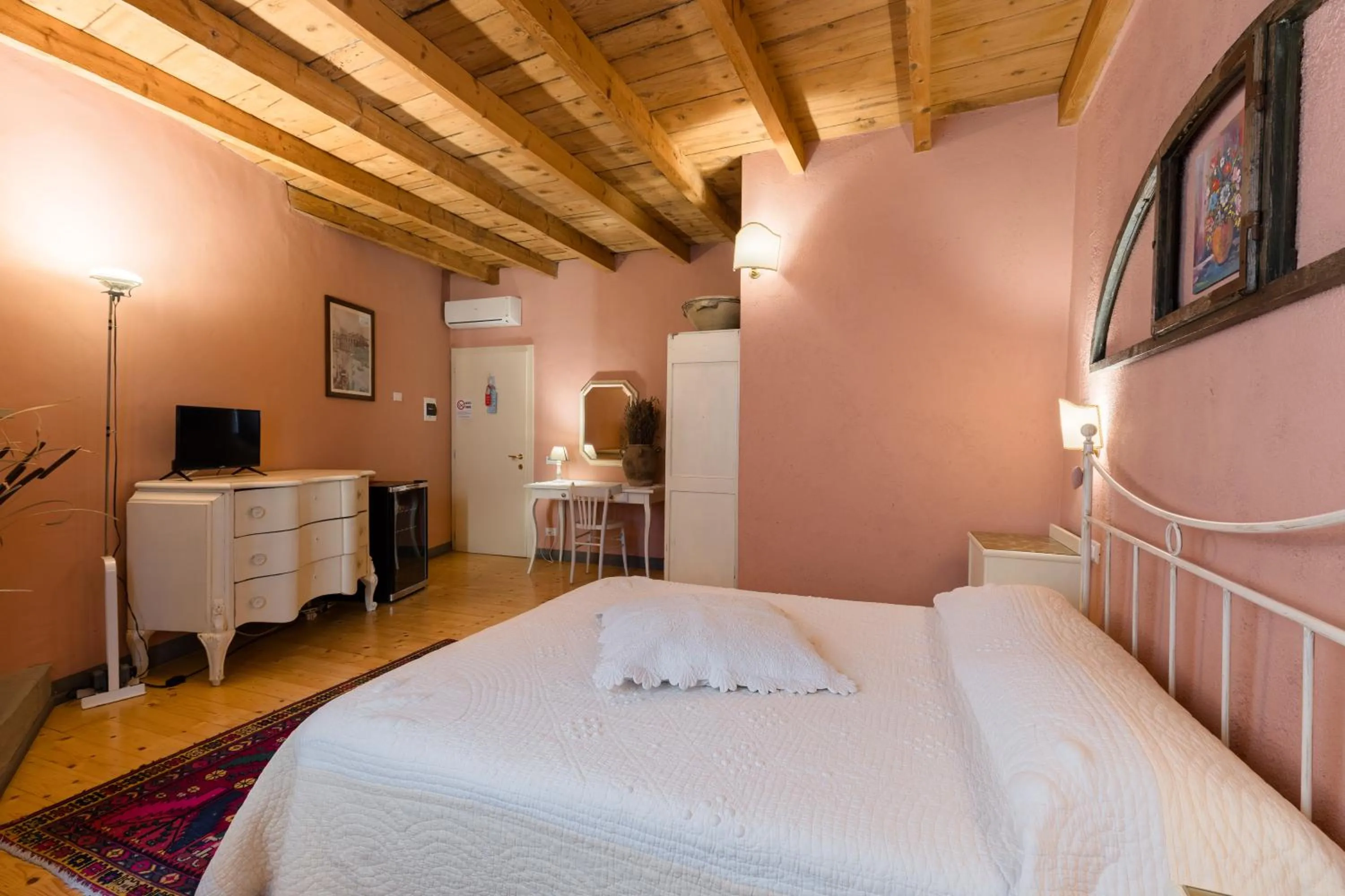 Bedroom, Bed in B&B Corte del Mincio
