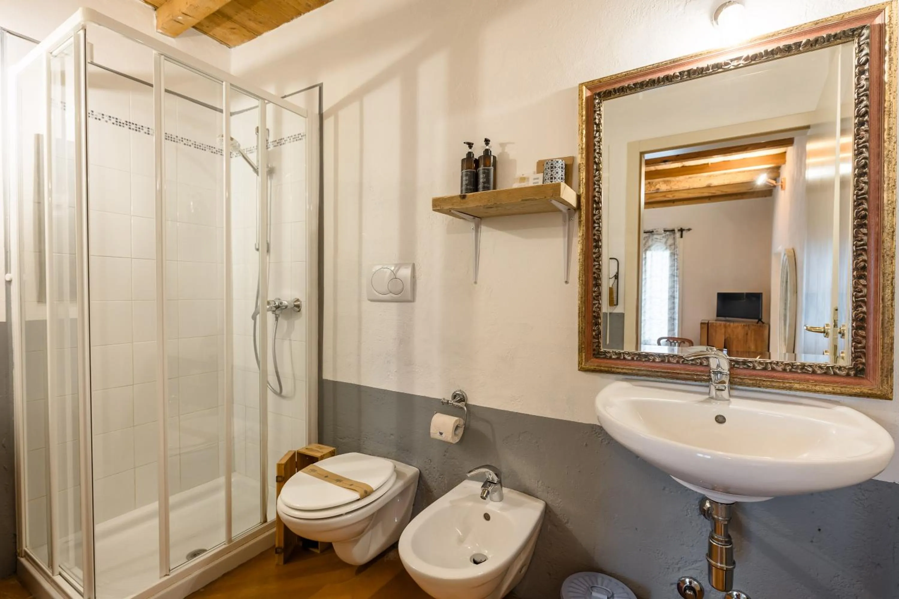 Bathroom in B&B Corte del Mincio