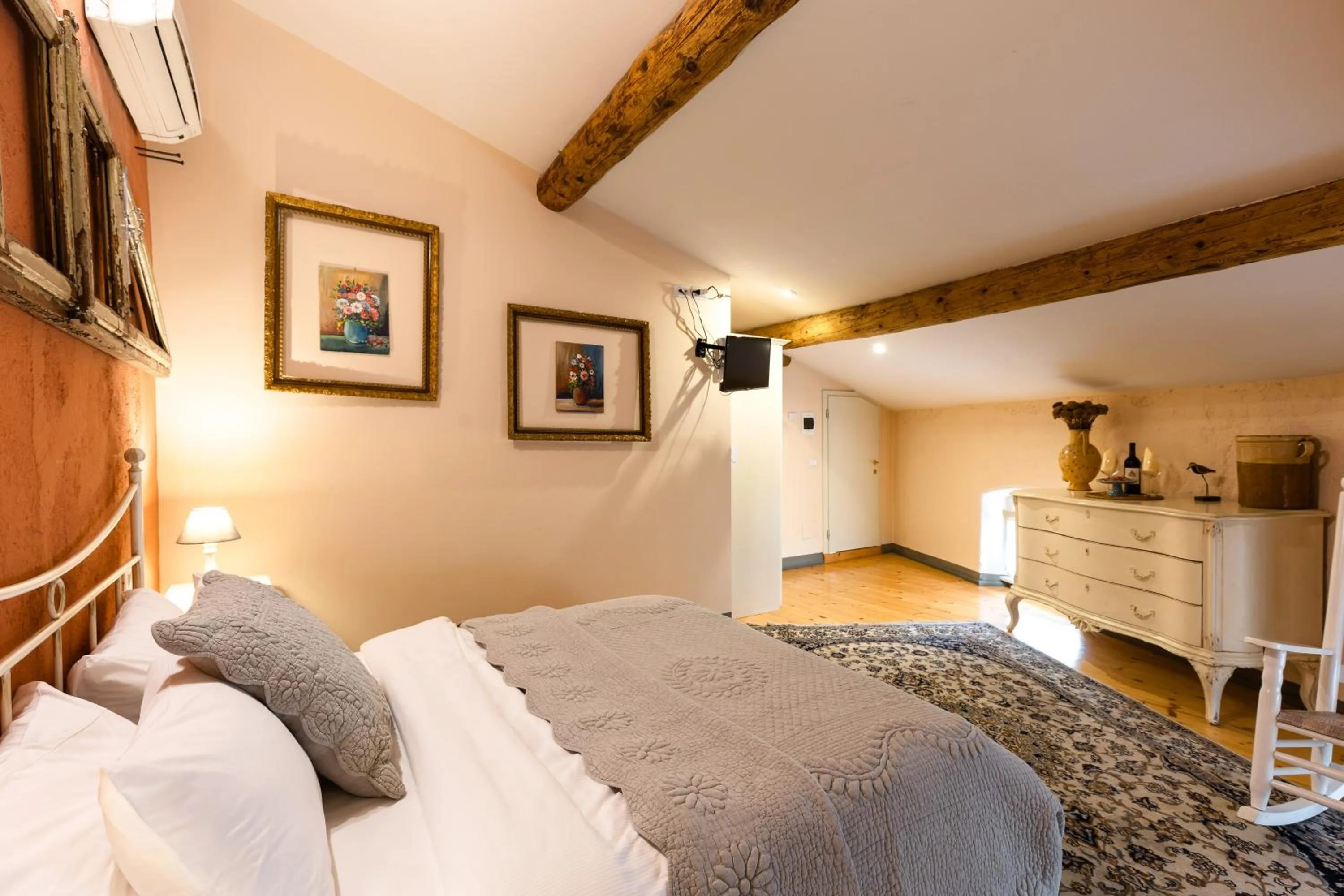 Bedroom, Bed in B&B Corte del Mincio