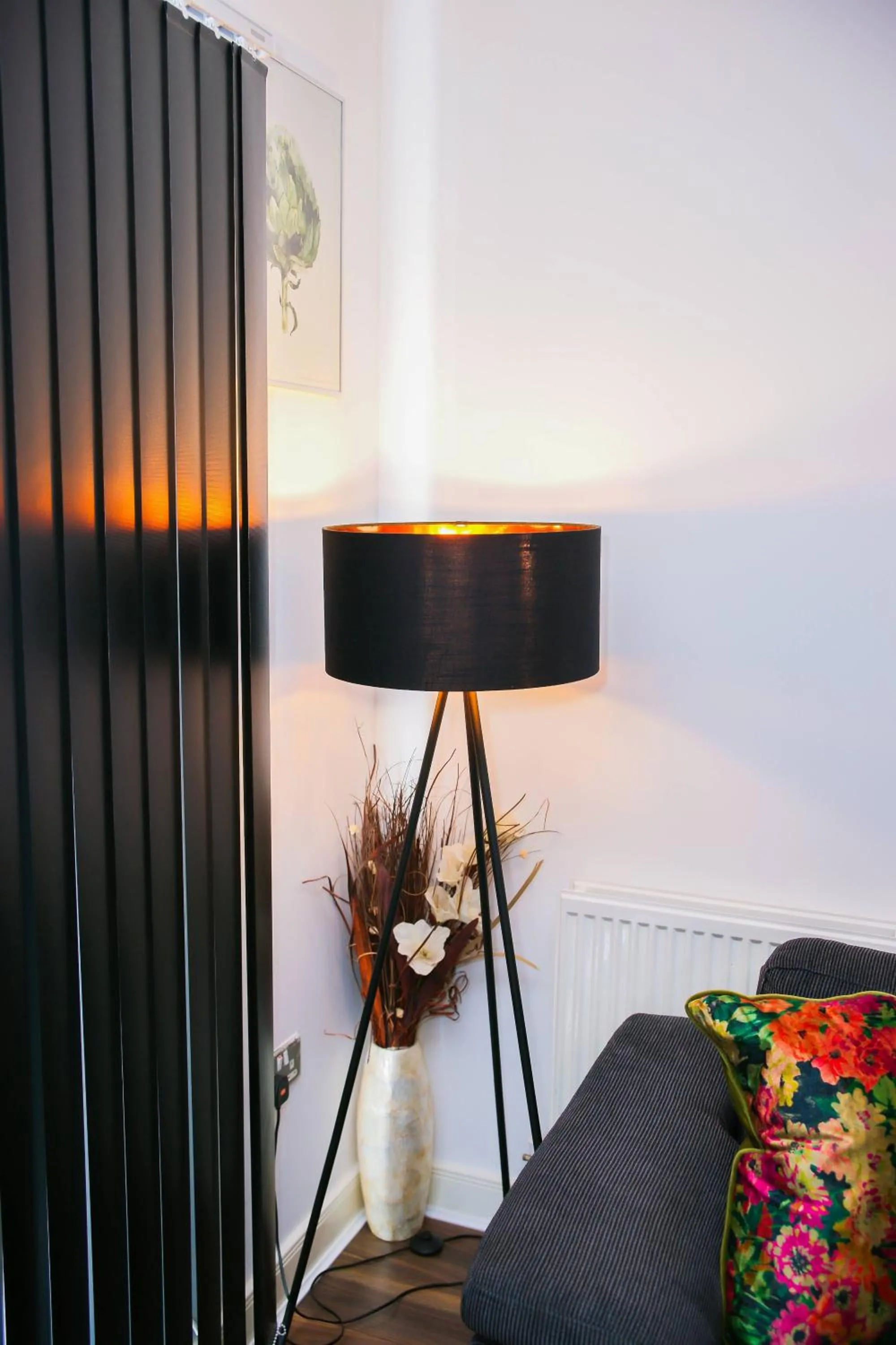 MODERN 2 BEDROOM APARTMENT