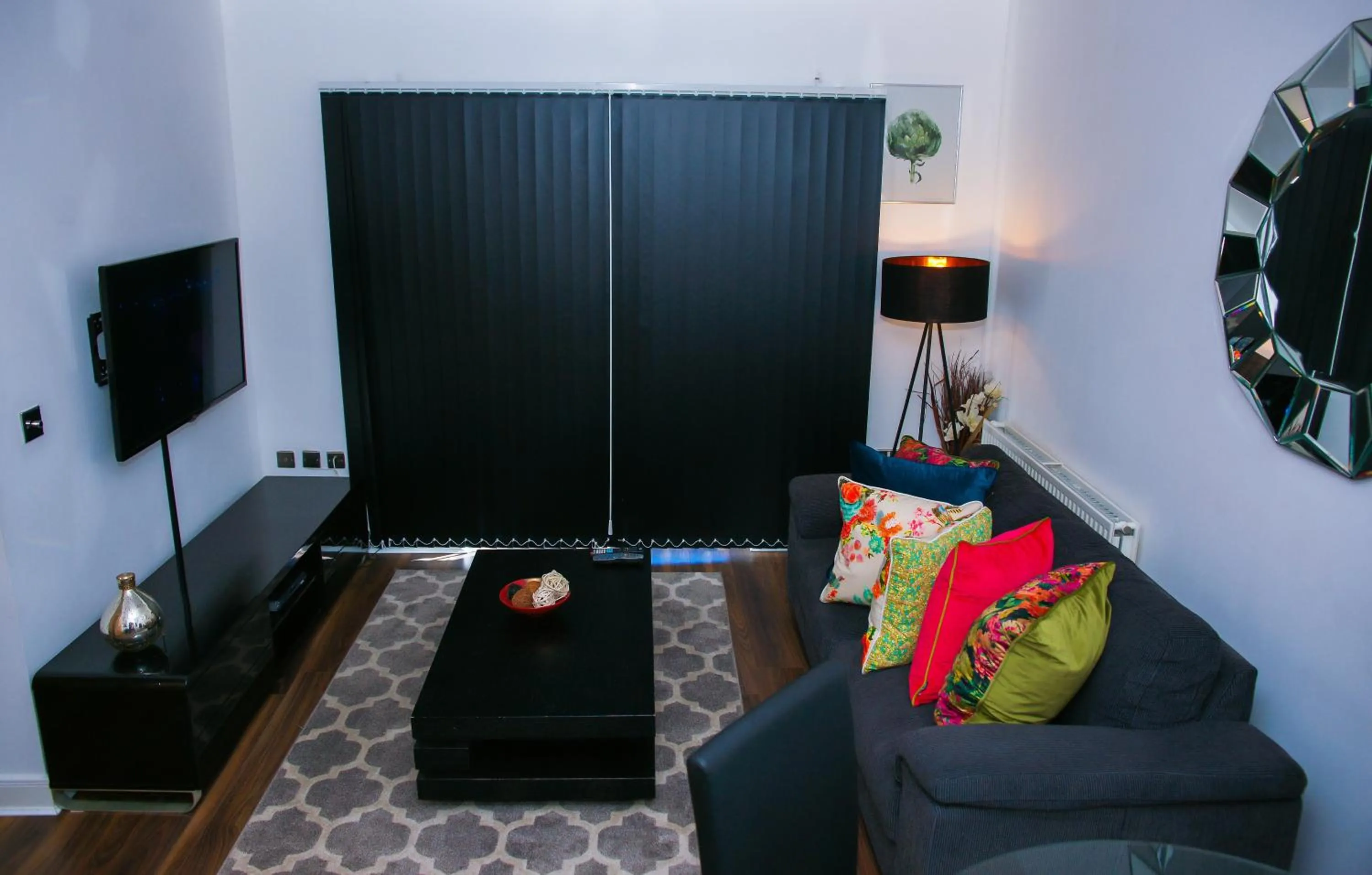 MODERN 2 BEDROOM APARTMENT