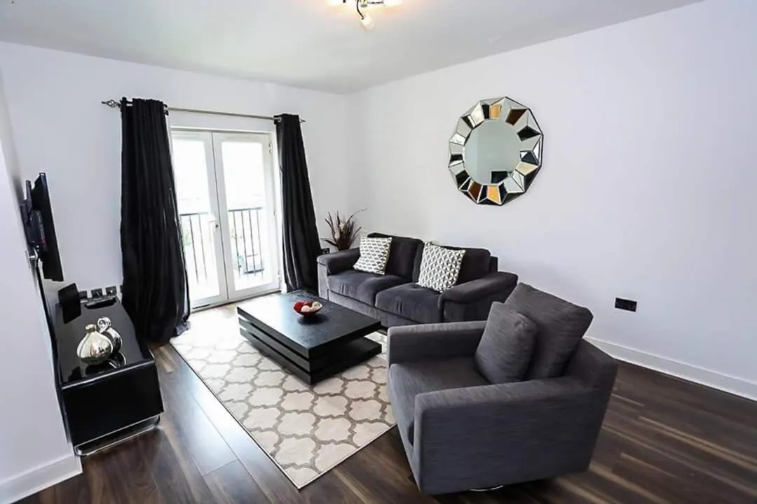 MODERN 2 BEDROOM APARTMENT