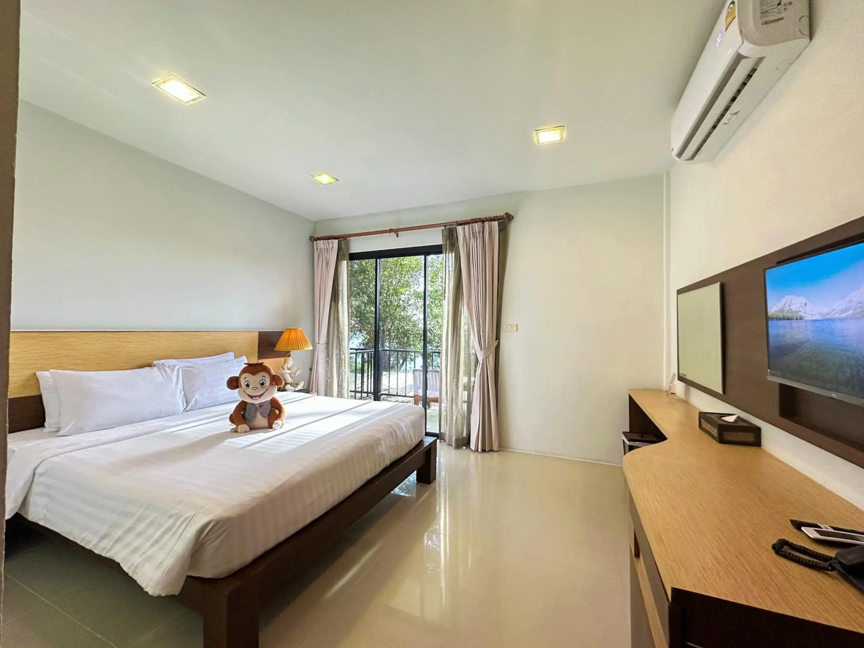 Deluxe Double or Twin Villa with Sea View in Secret Cliff Resort & Restaurant - SHA Plus Deluxe Double or Twin Villa with Sea View in Secret Cliff Resort & Restaurant - SHA Plus