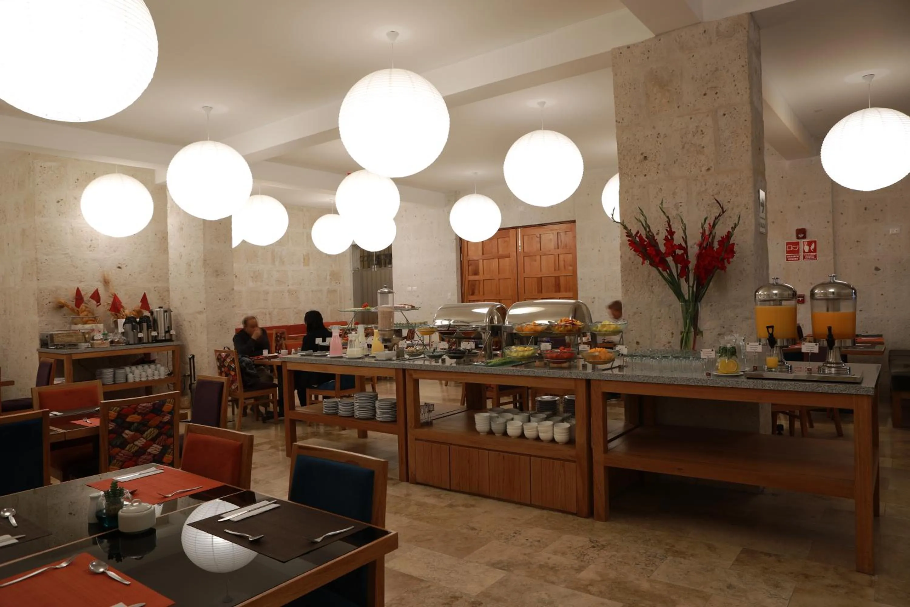 Restaurant/places to eat in San Agustin Posada del Monasterio