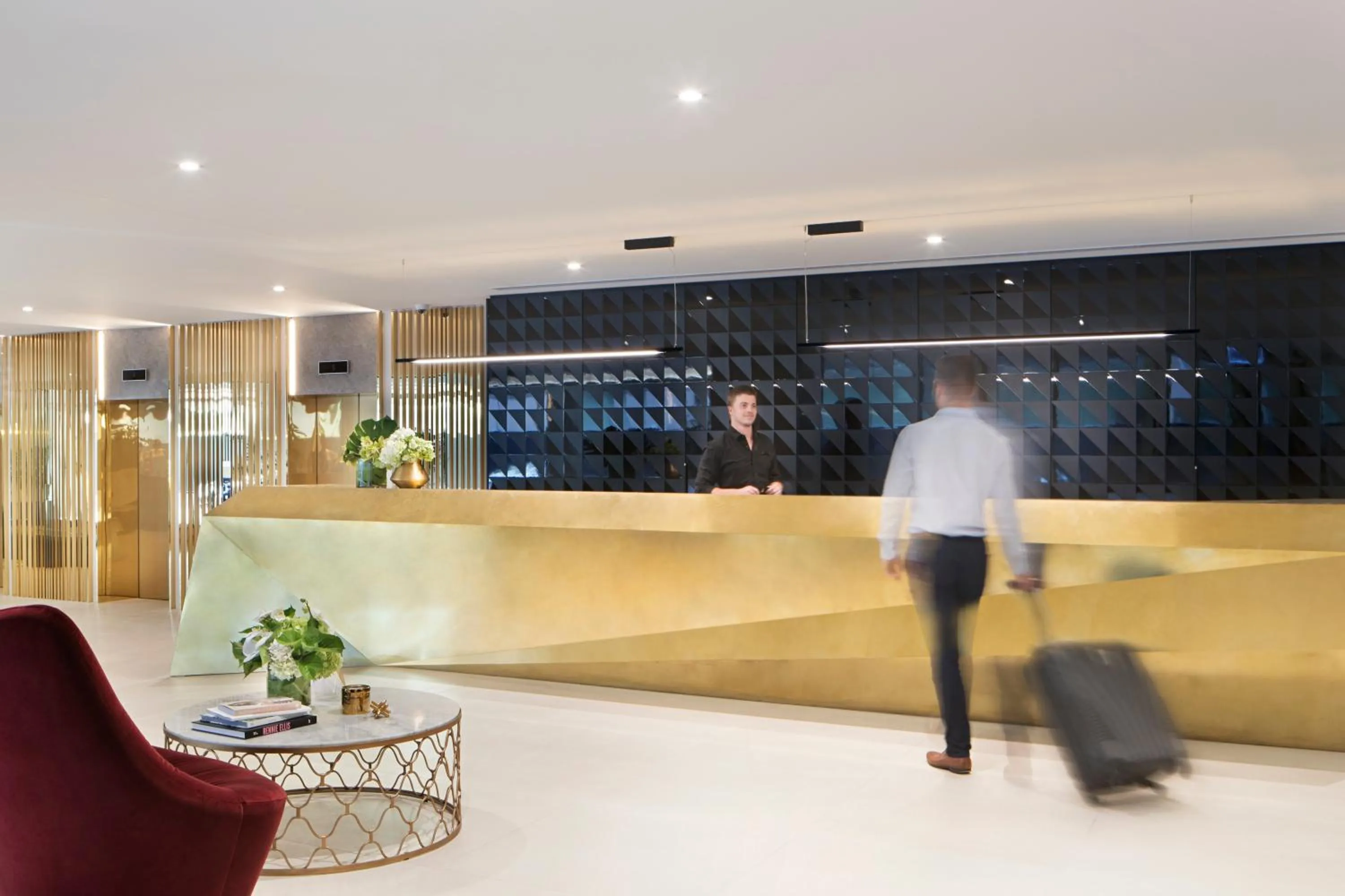 Lobby or reception in Tyrian Albert Park Lake