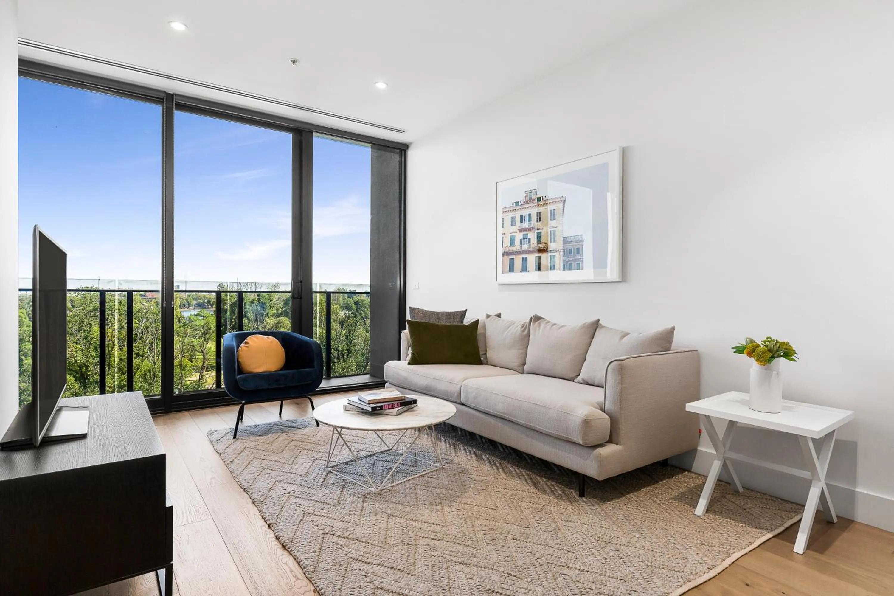 Living room in Tyrian Albert Park Lake