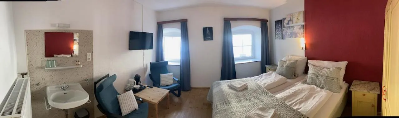 Bed in Gasthof Sonne Häselgehr