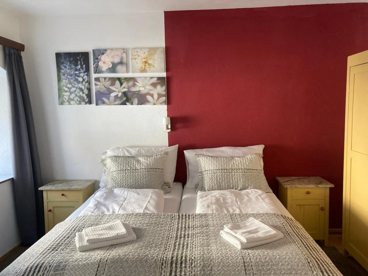 Bed in Gasthof Sonne Häselgehr