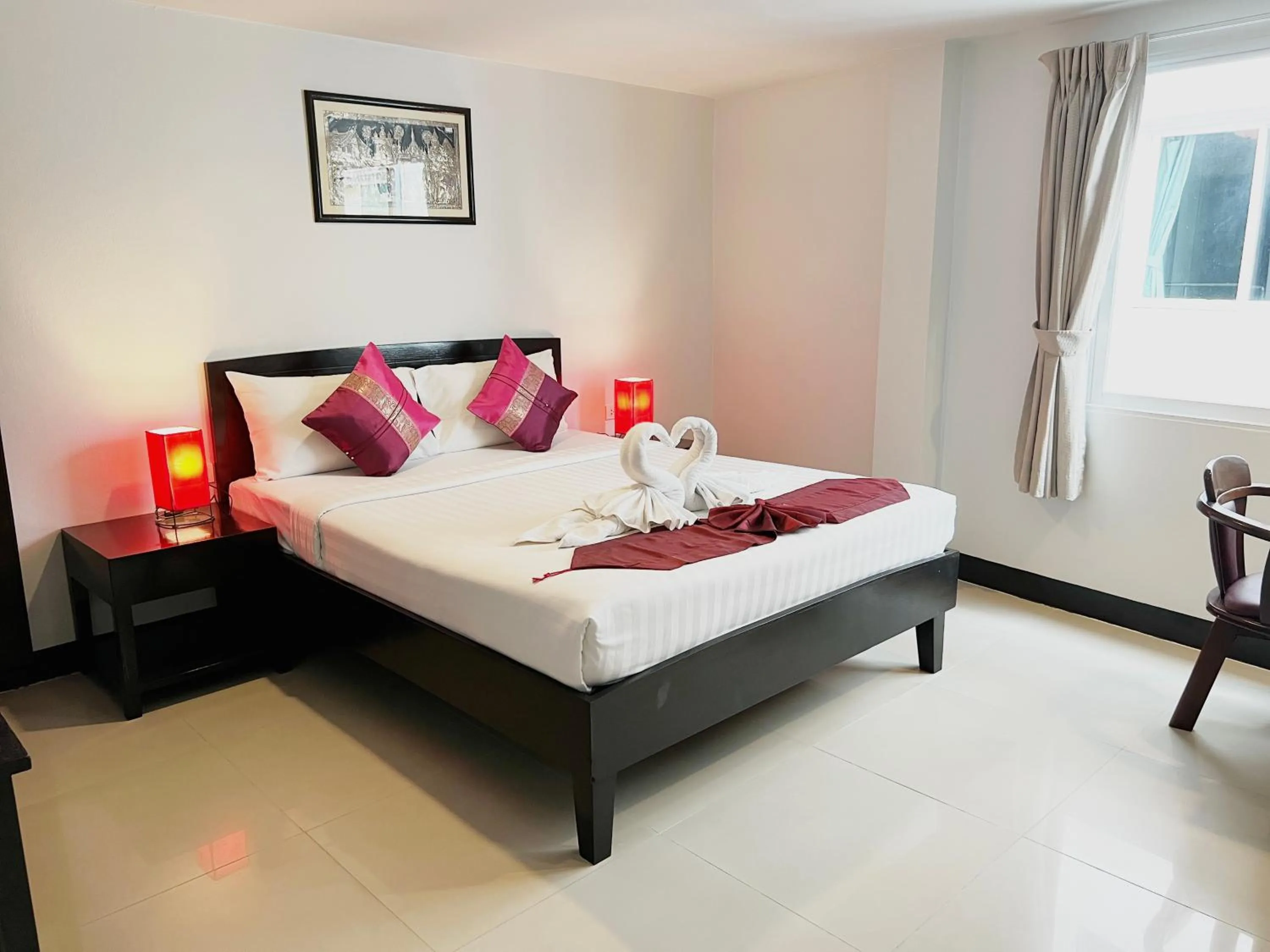 Bedroom, Bed in Silver Resortel