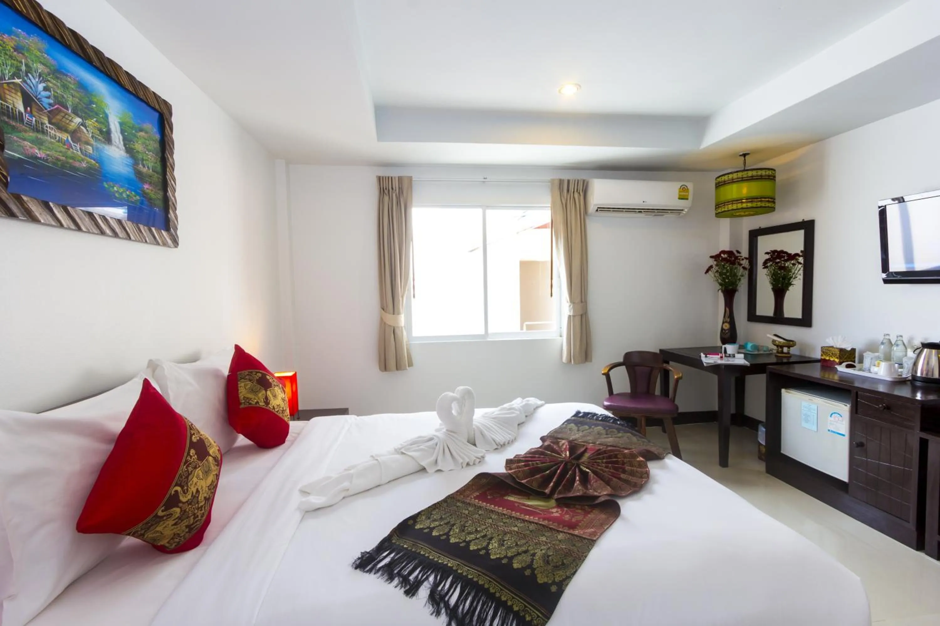 Bed in Silver Resortel