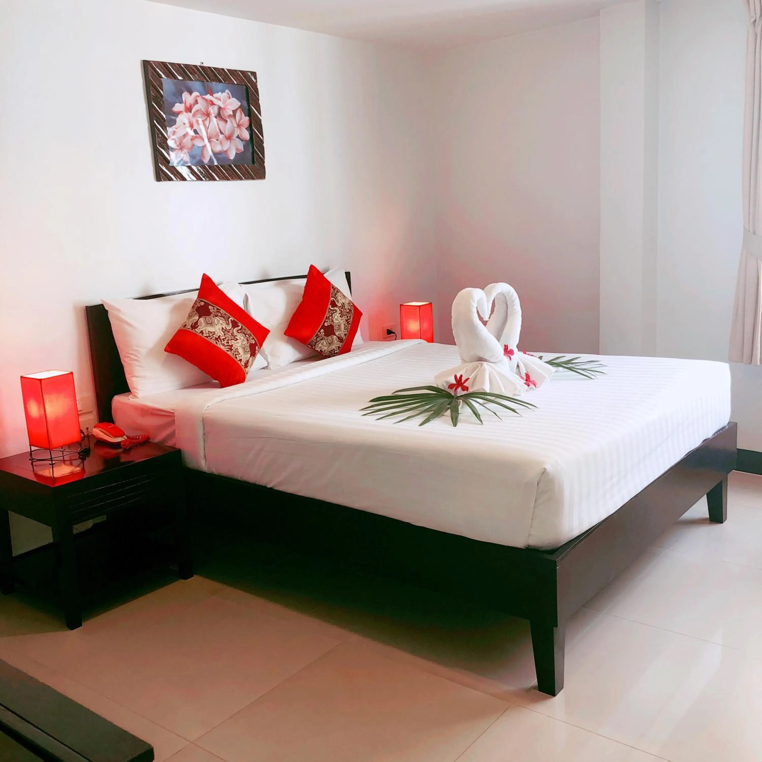 Bed in Silver Resortel