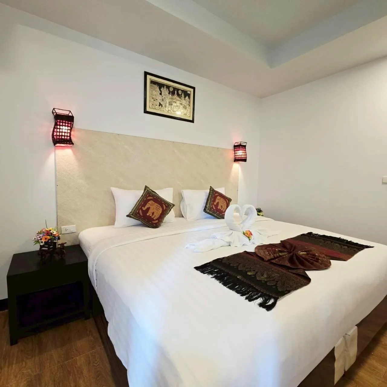 Bed in Silver Resortel