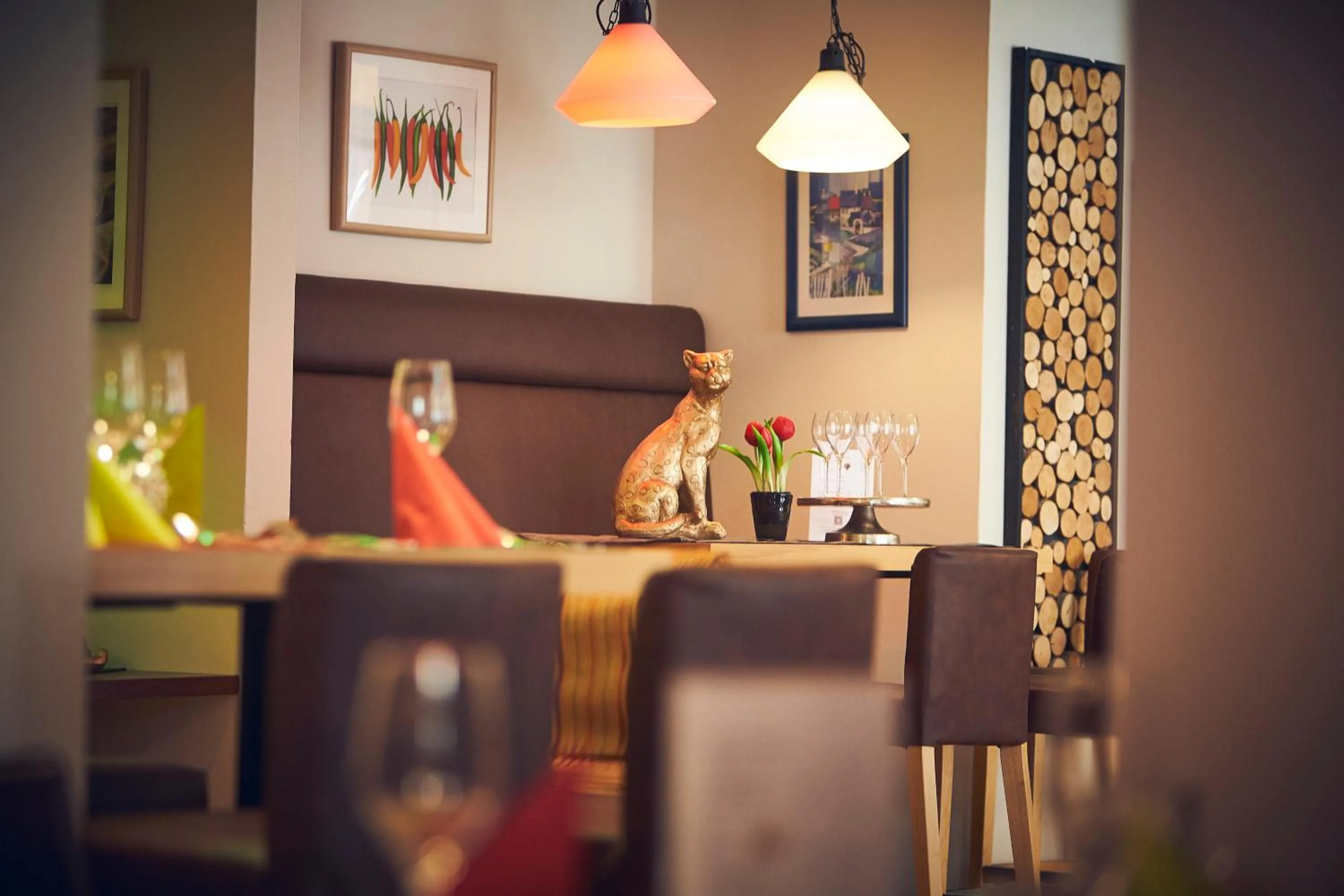 Restaurant/places to eat in Hotel Panther'A