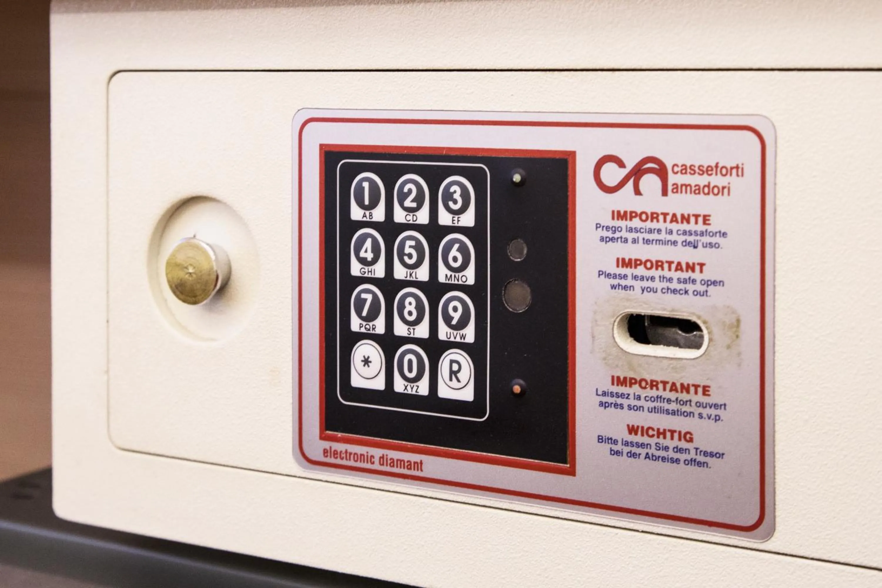 safe in Hotel Campion CityLife