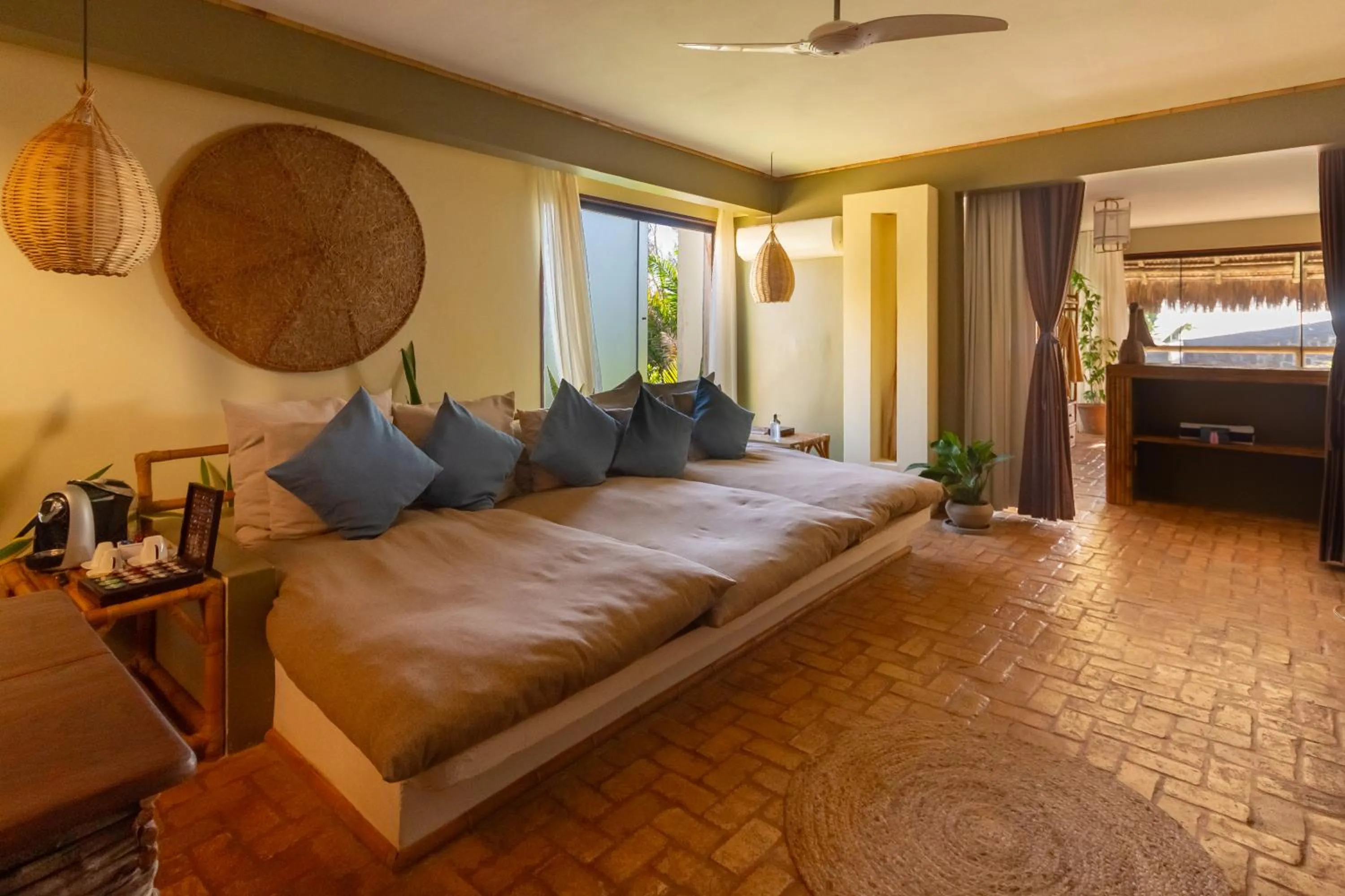 Living room, Bed in Kilombo Villas & Spa