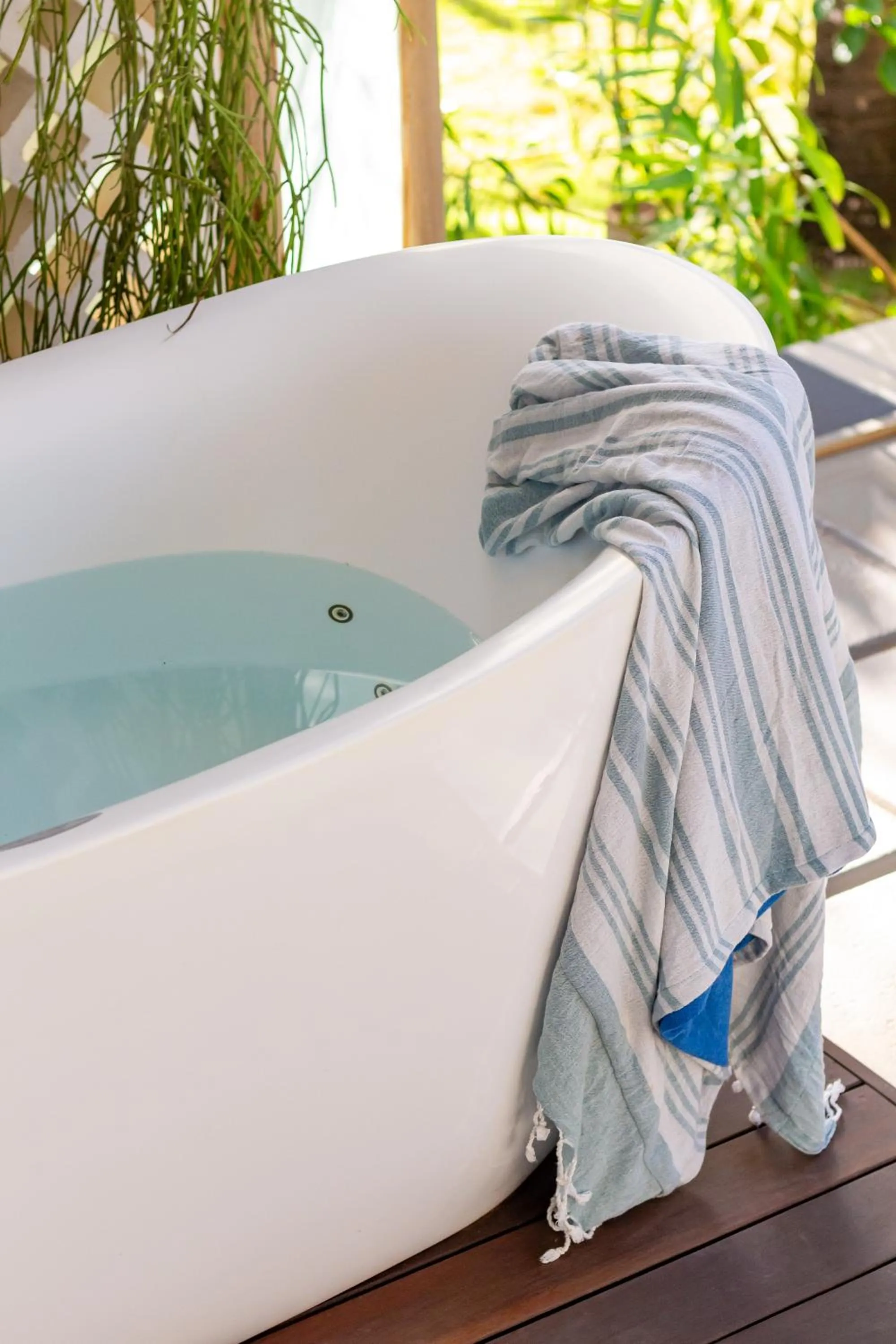 Hot Tub in Kilombo Villas & Spa