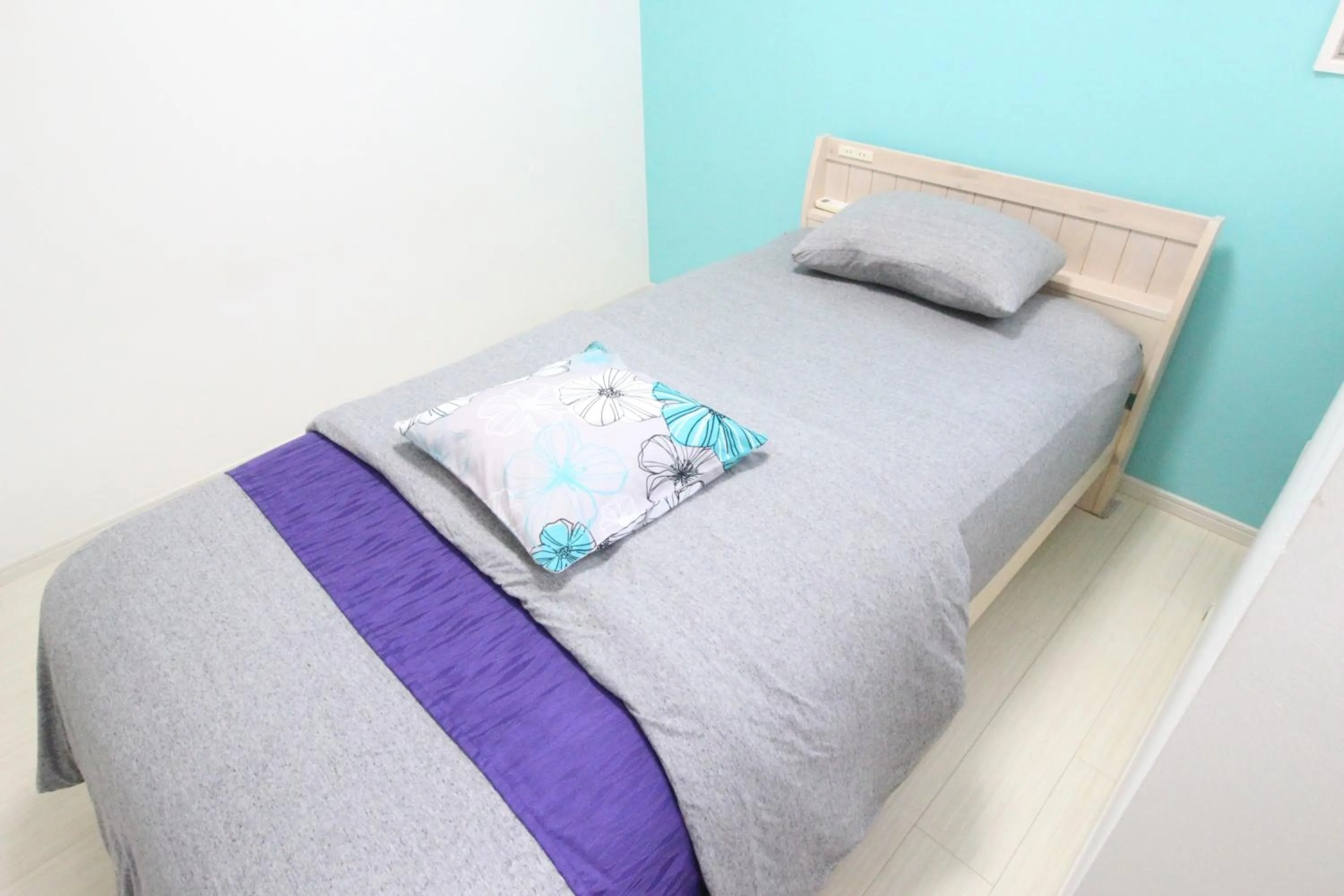 Bed in Condominium Felicita Naha